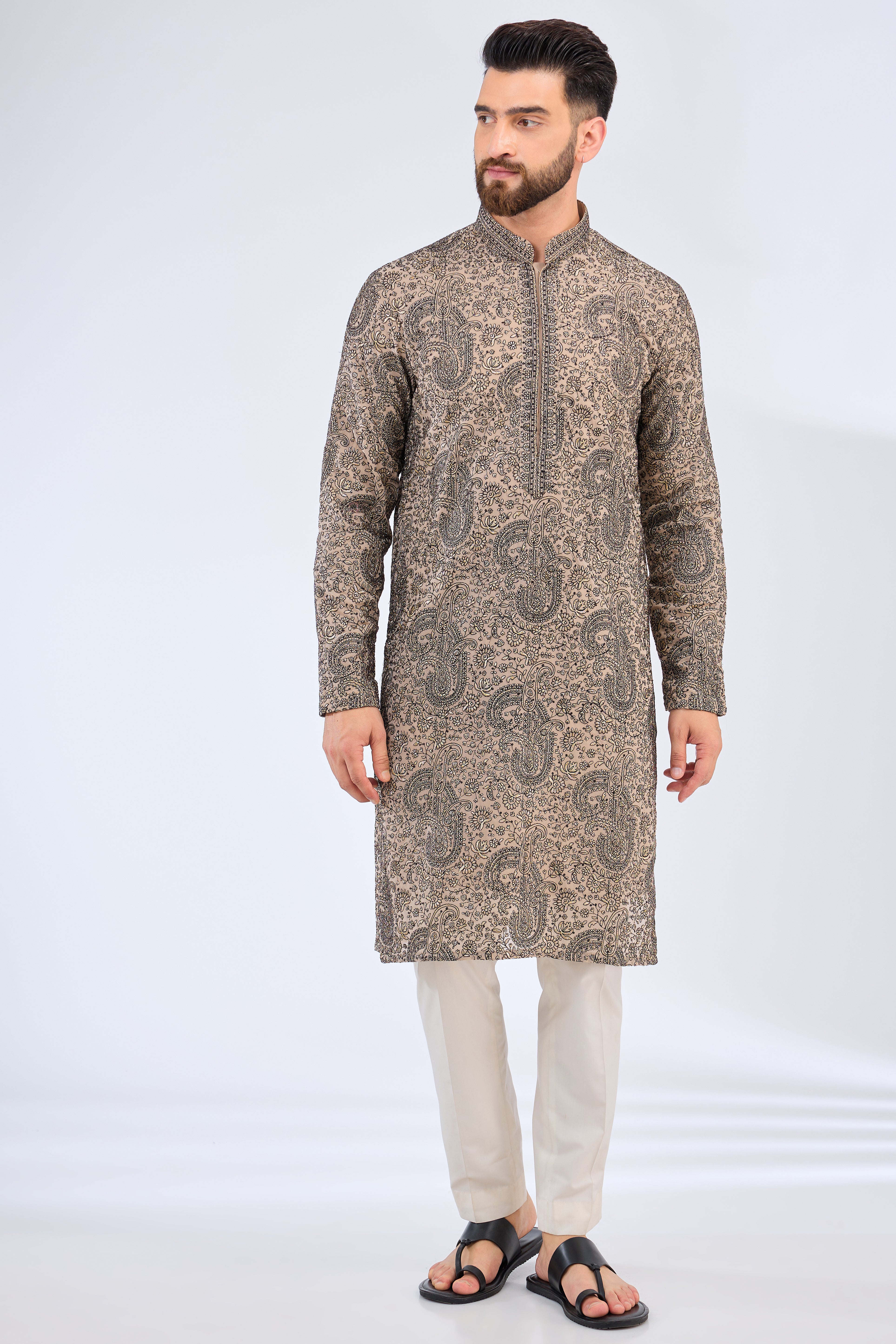 paisley embroidred kurta with intricate neckline - kasbahmen