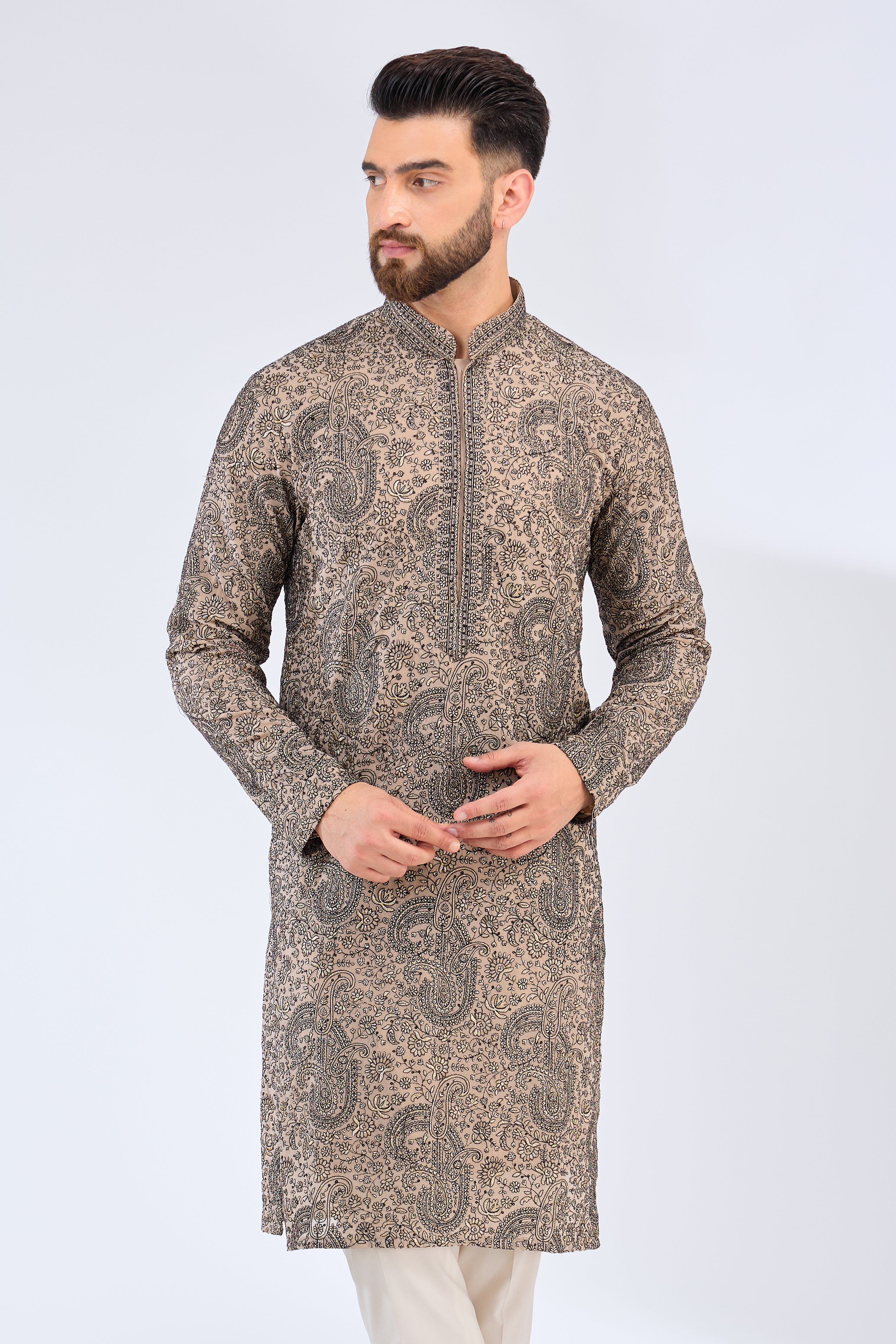 paisley embroidred kurta with intricate neckline - kasbahmen