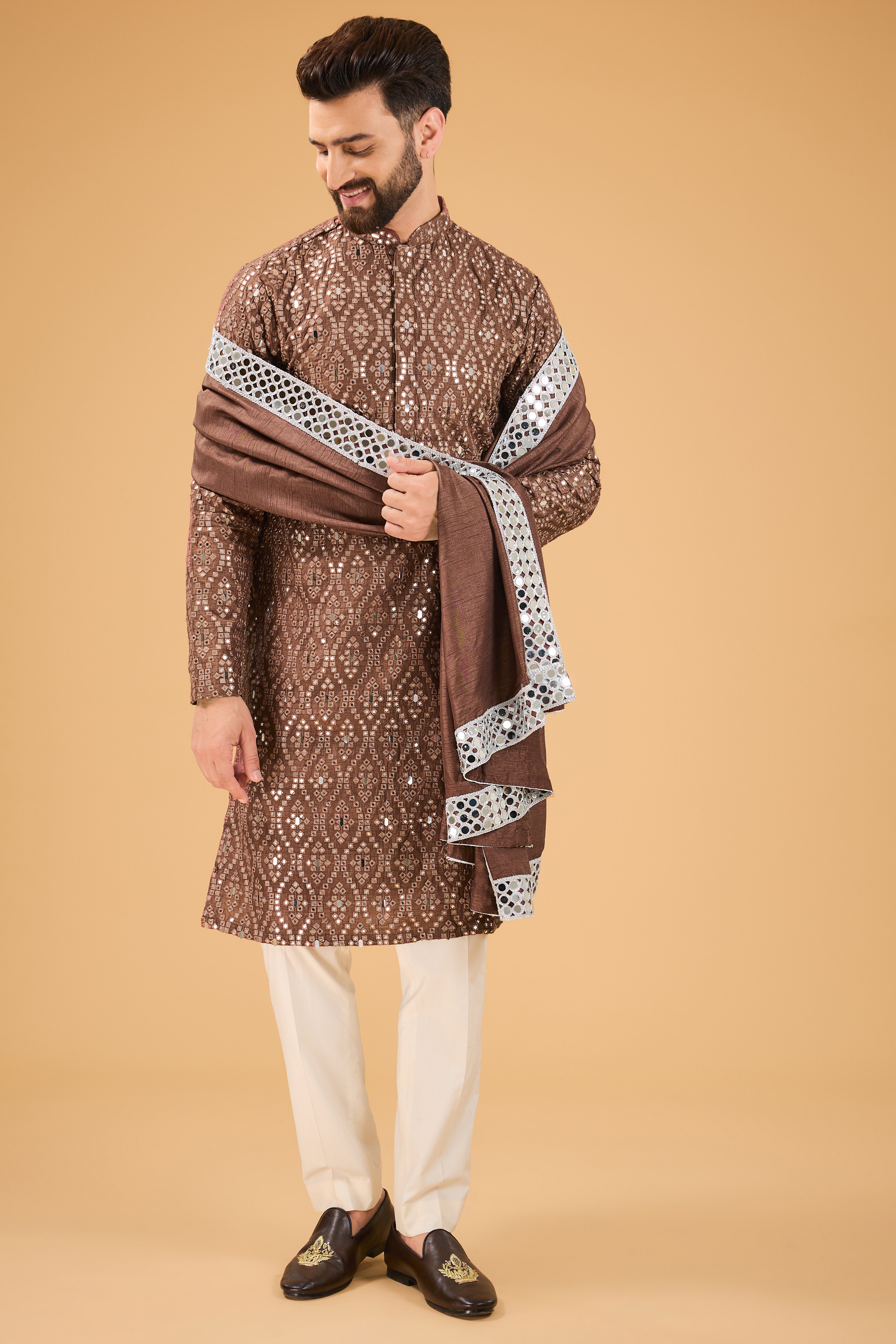 Signature mauve taupe mirror-work kurta paired with mirror-work stole. - kasbahmen