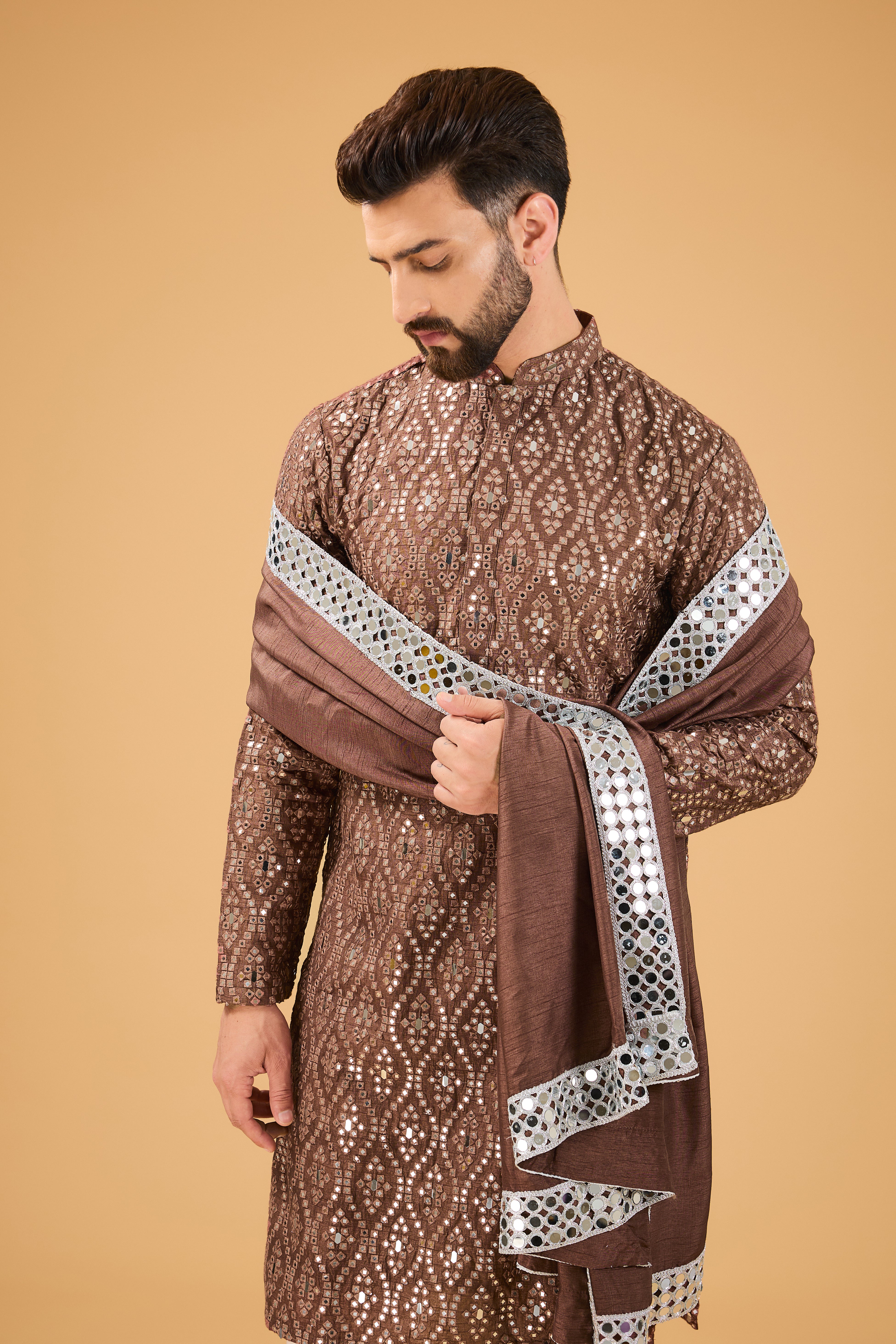 Signature mauve taupe mirror-work kurta paired with mirror-work stole. - kasbahmen