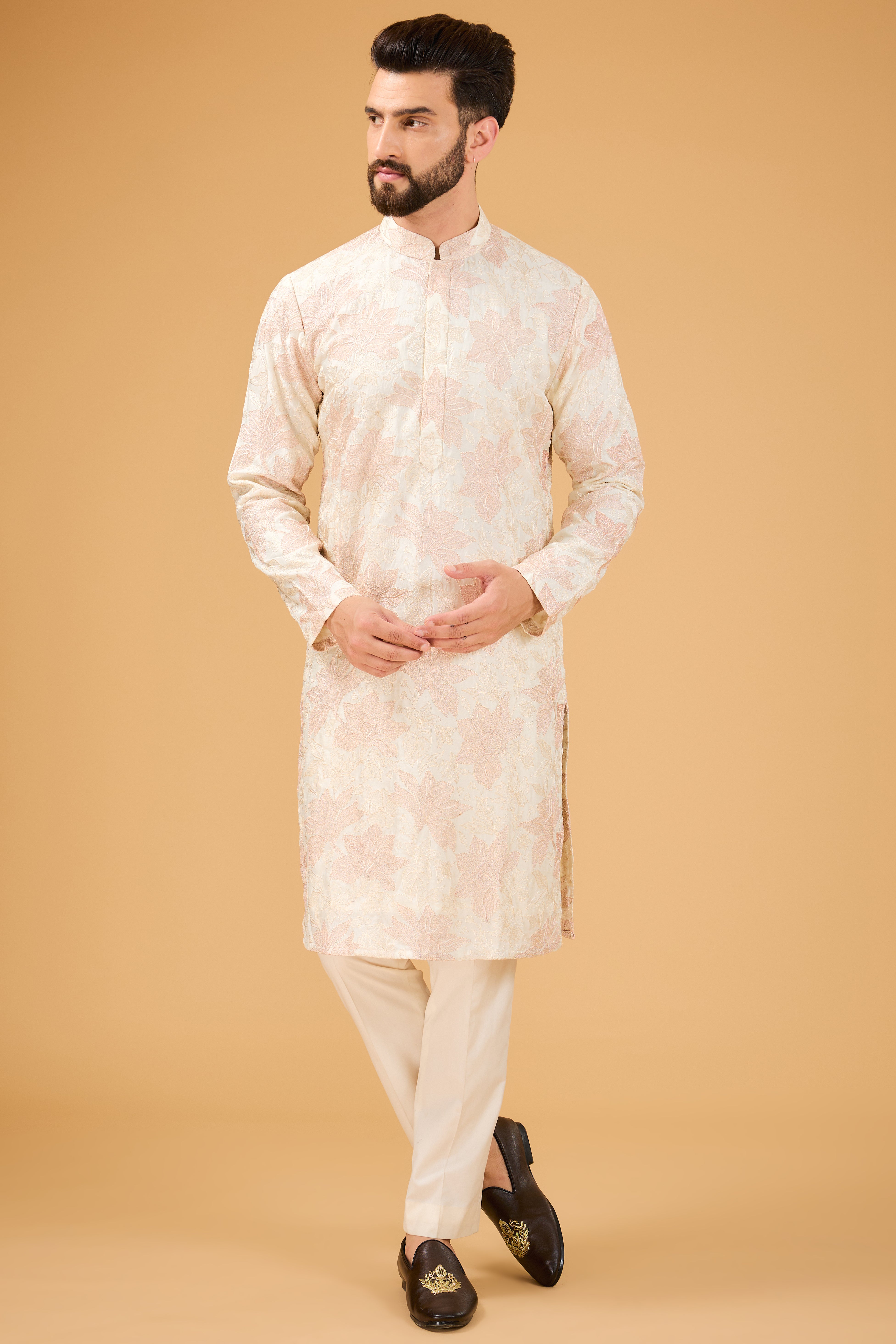 Pink and cream chikankari kurta with floral embroidery. - kasbahmen