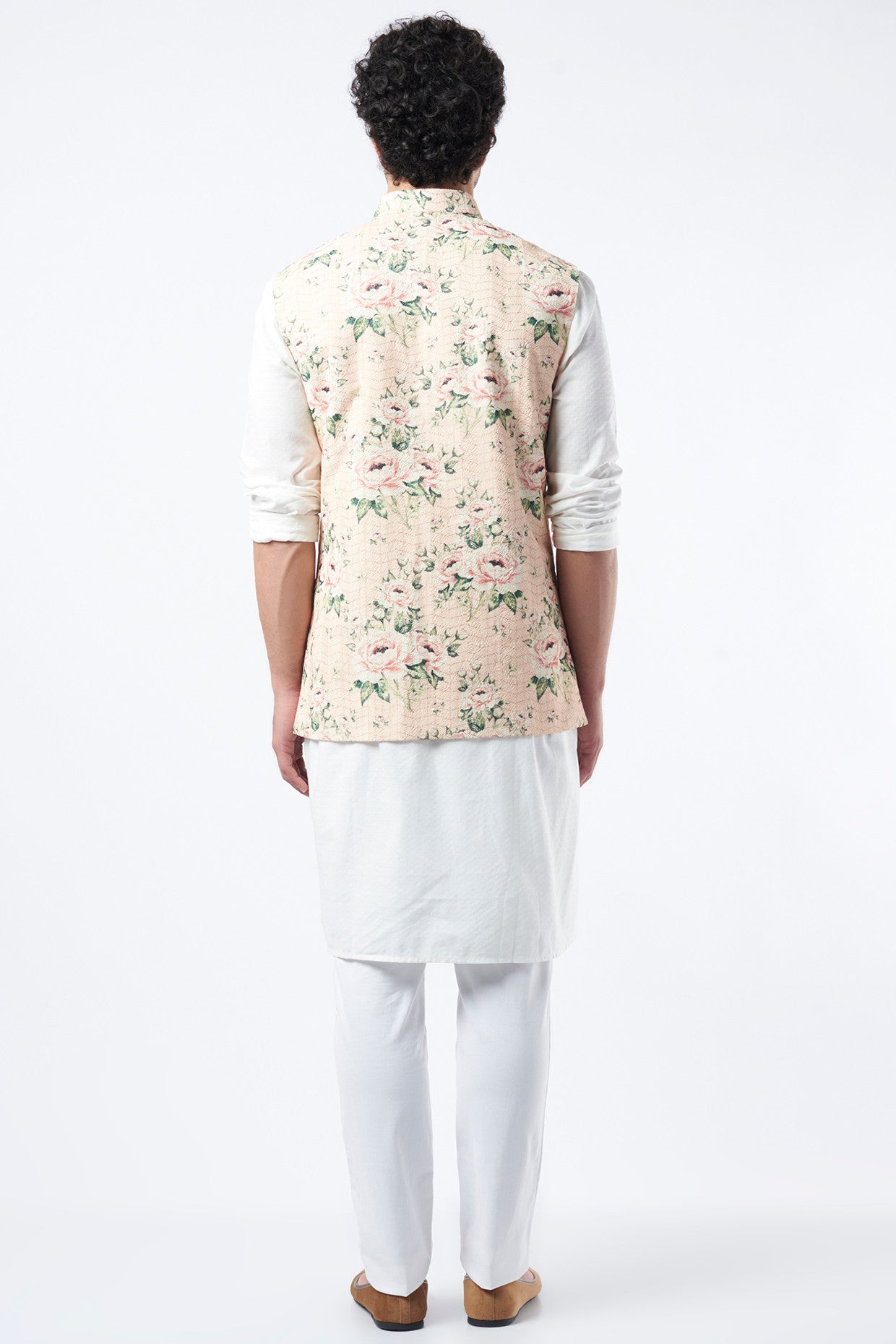 Light Peach Embroidered Bundi Jacket - kasbahmen