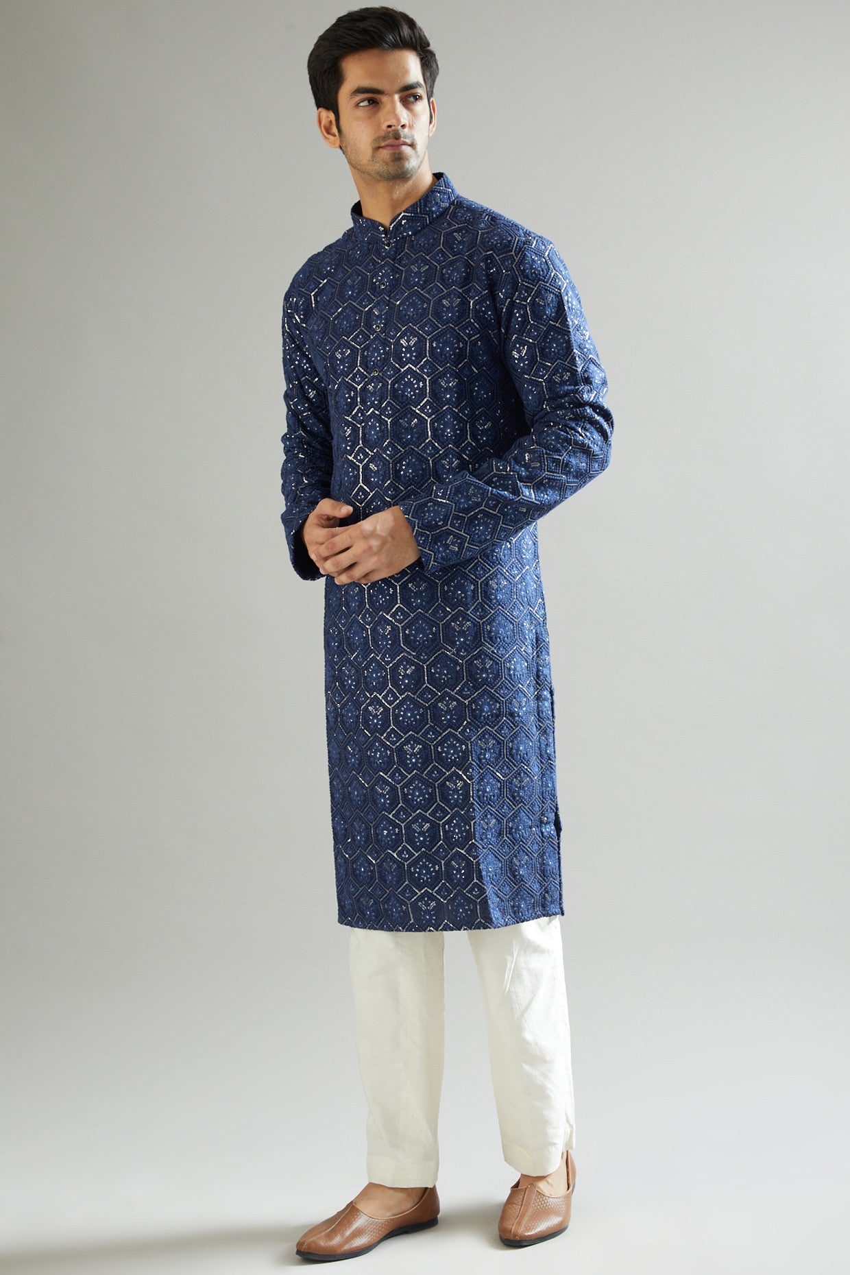 Navy Blue Embroidered Kurta - kasbahmen