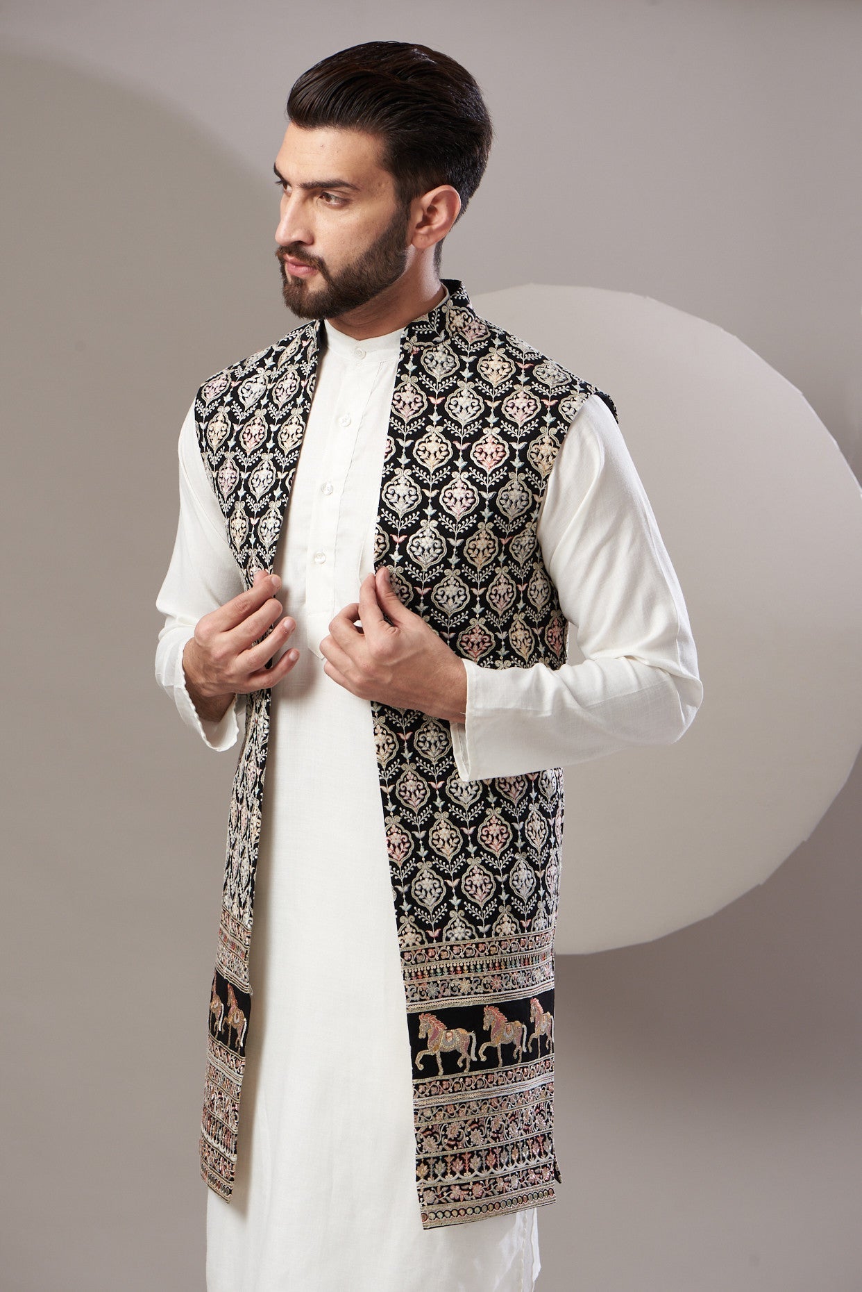 Formal embrodried long jacket - kasbahmen