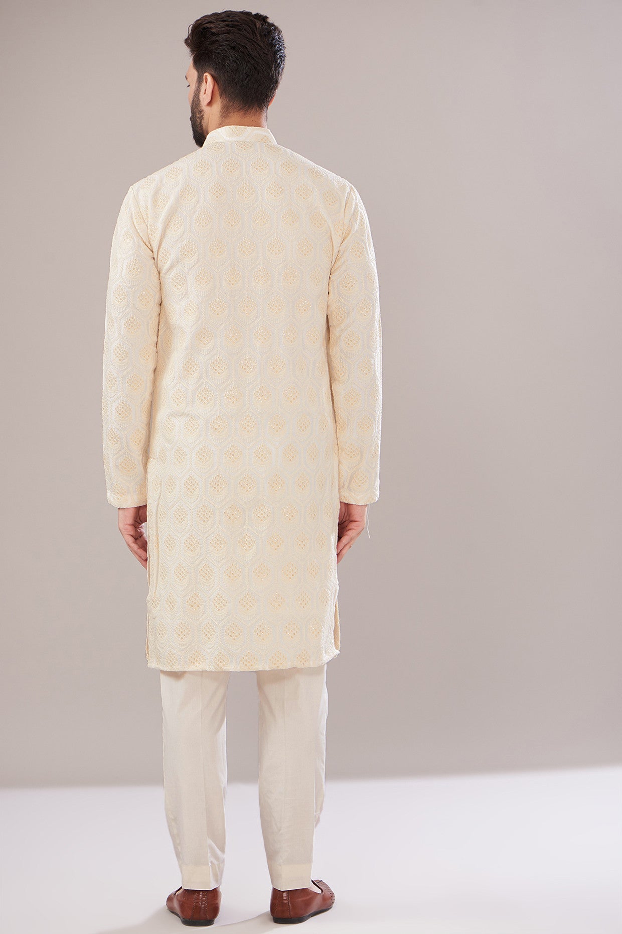 White Silk Embroidered Kurta - kasbahmen