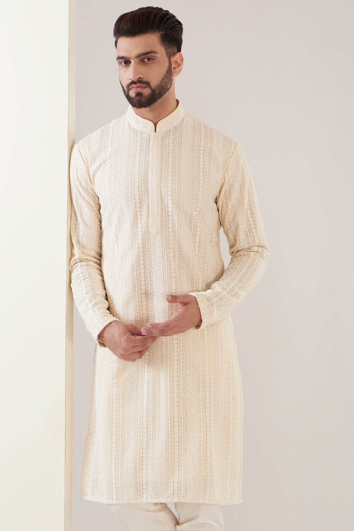 Beige chikankari kurta - kasbahmen