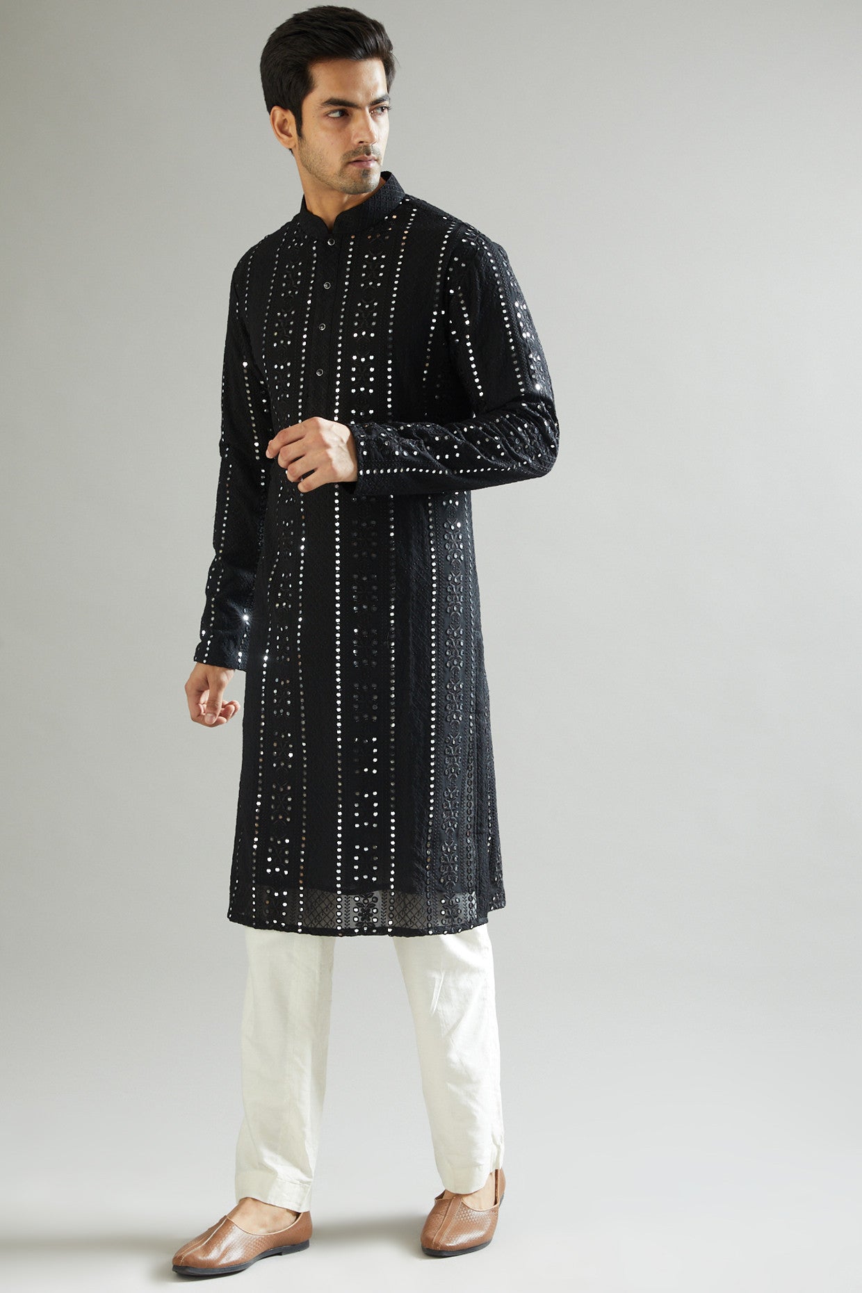 Black Mirror & Thread Embroidered Kurta - kasbahmen