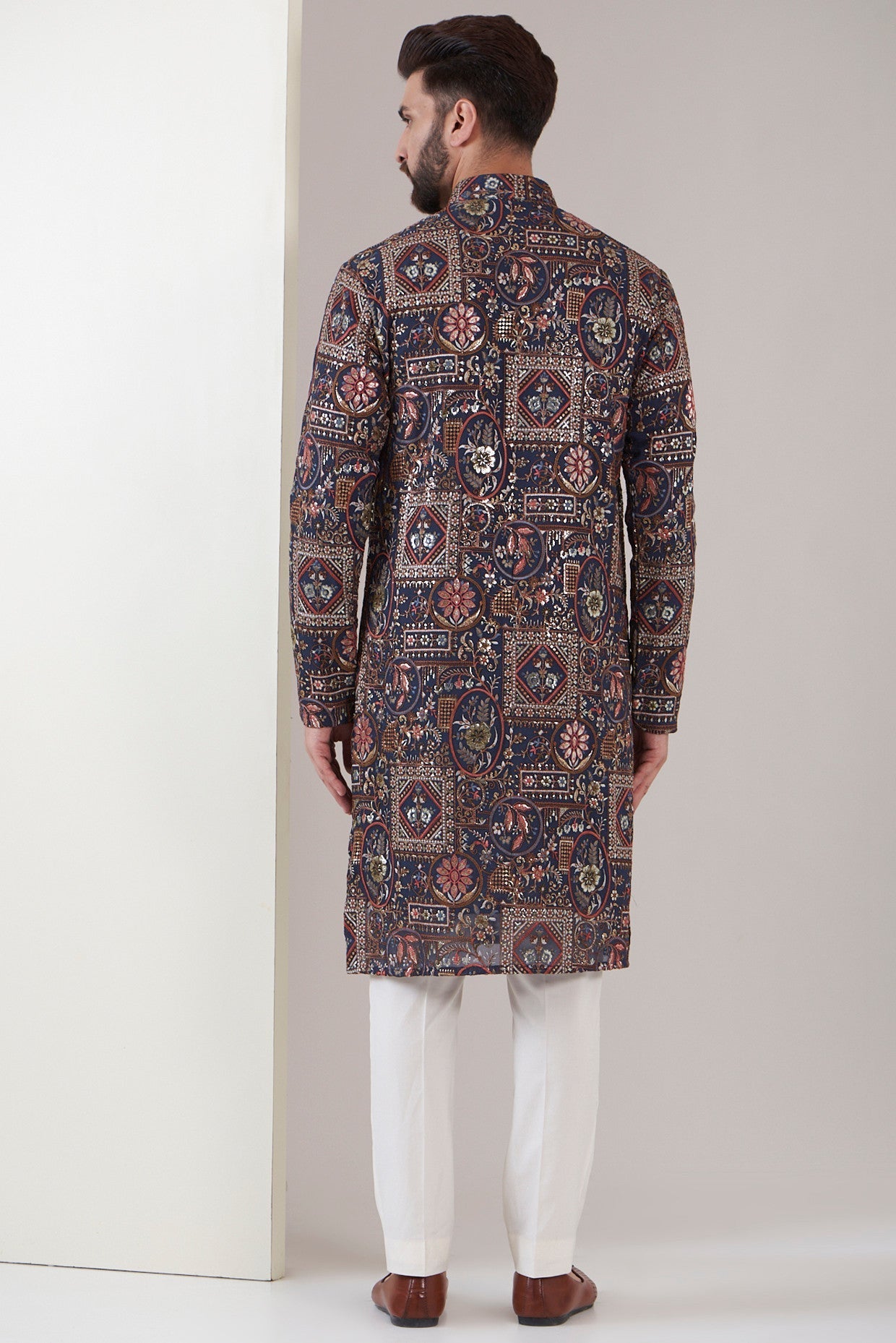 Navy Blue embroidred kurta - kasbahmen