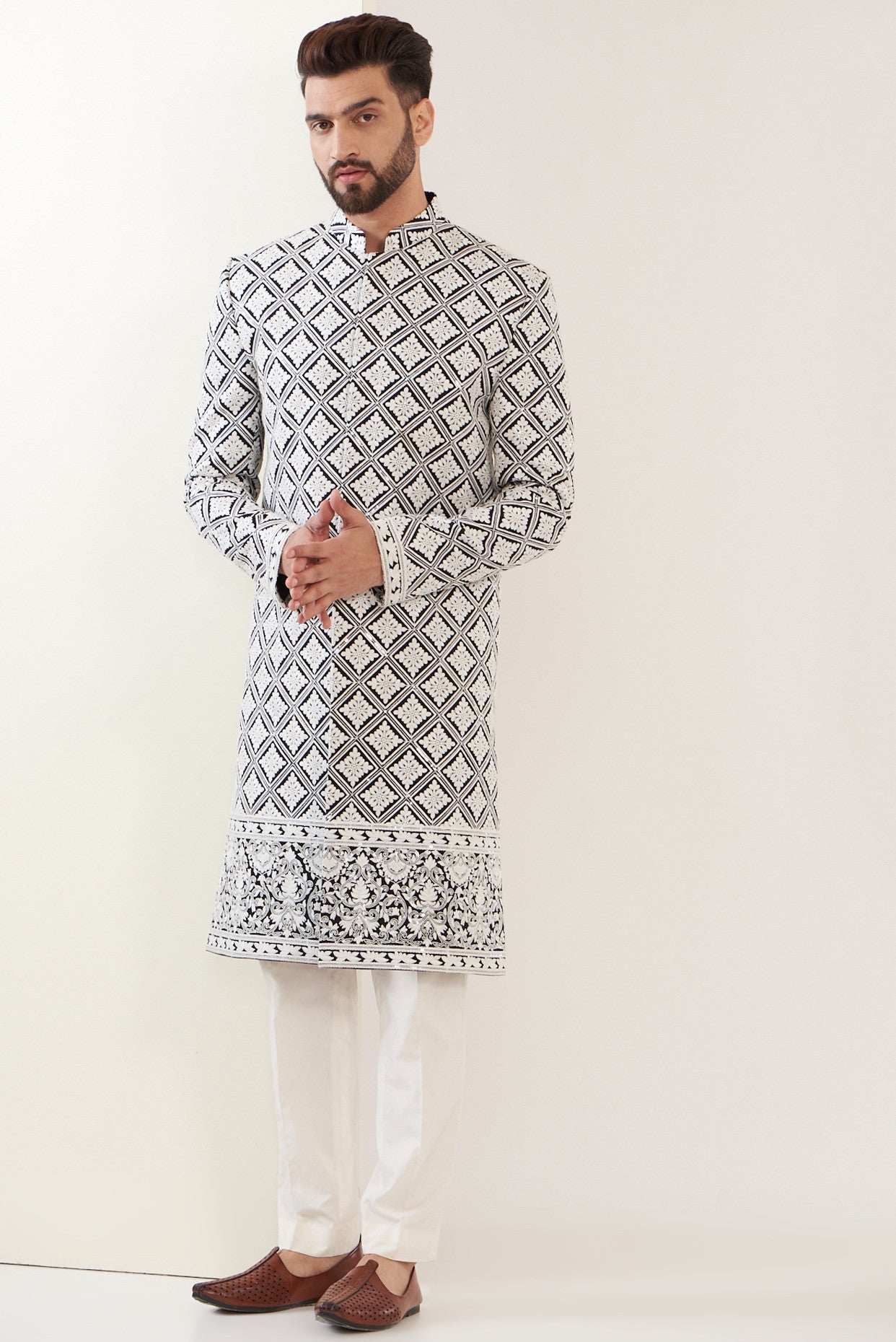 Kashmiri embroidred sherwani - kasbahmen