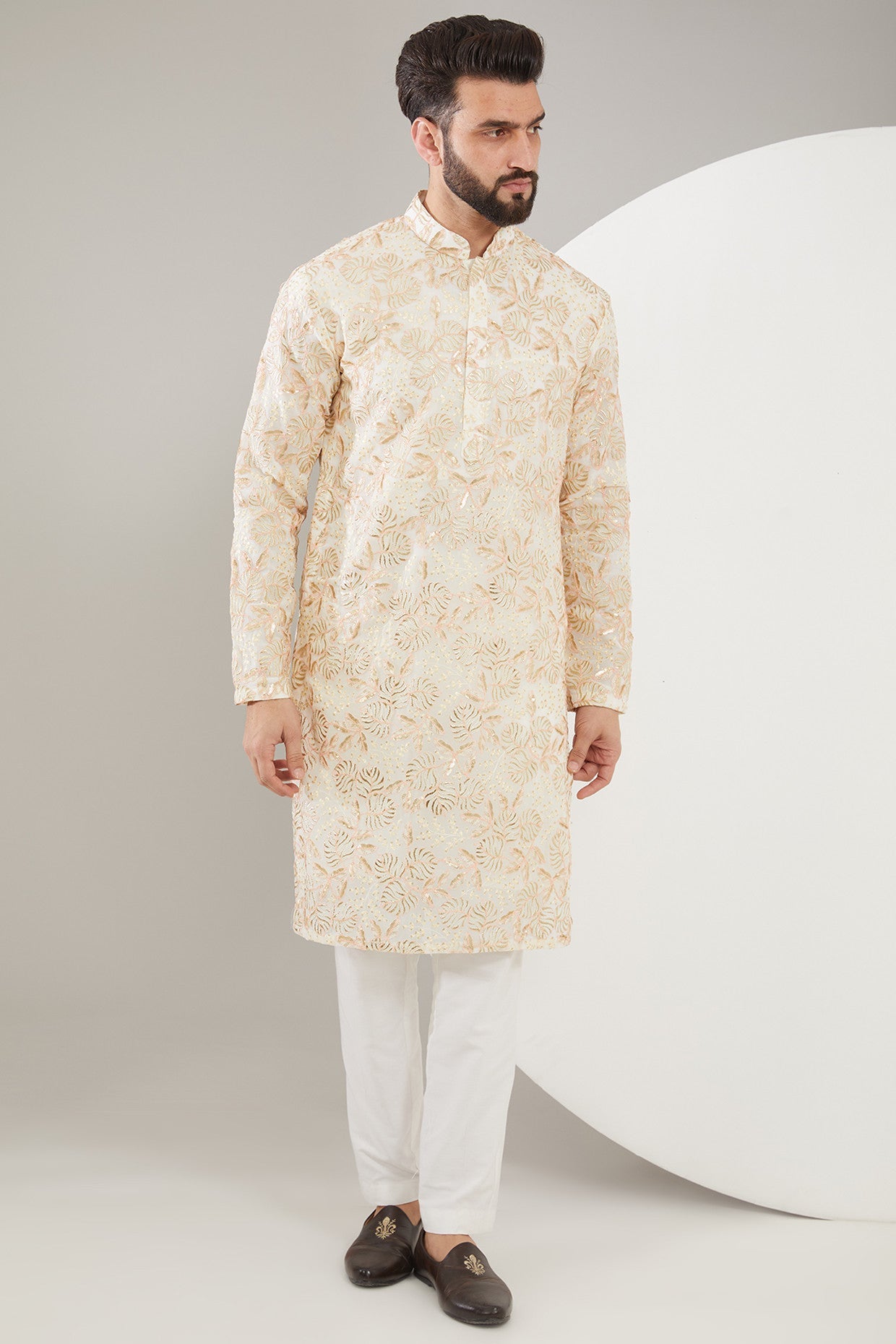 White and golden floral embroidered kurta - kasbahmen