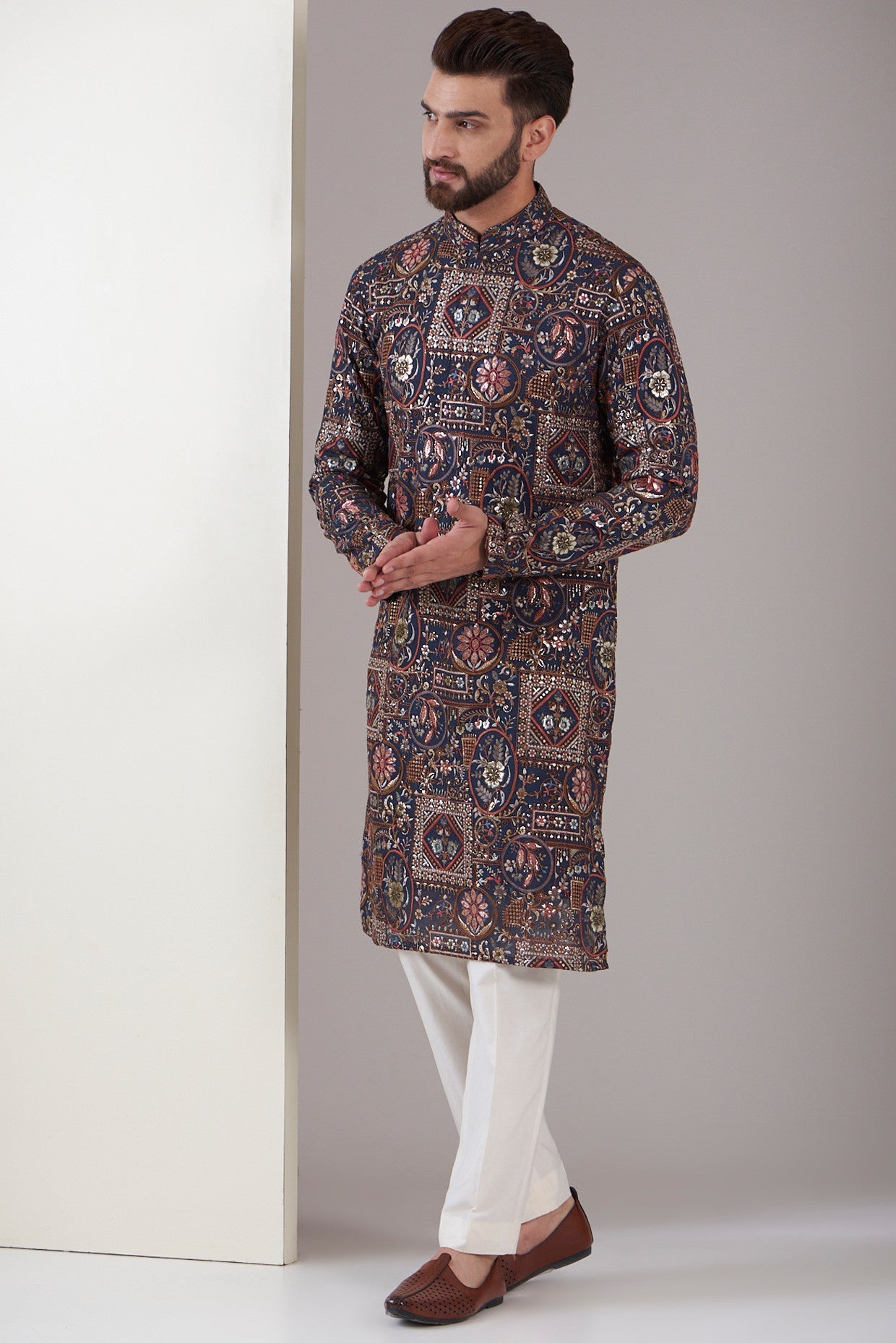 Navy Blue embroidred kurta - kasbahmen