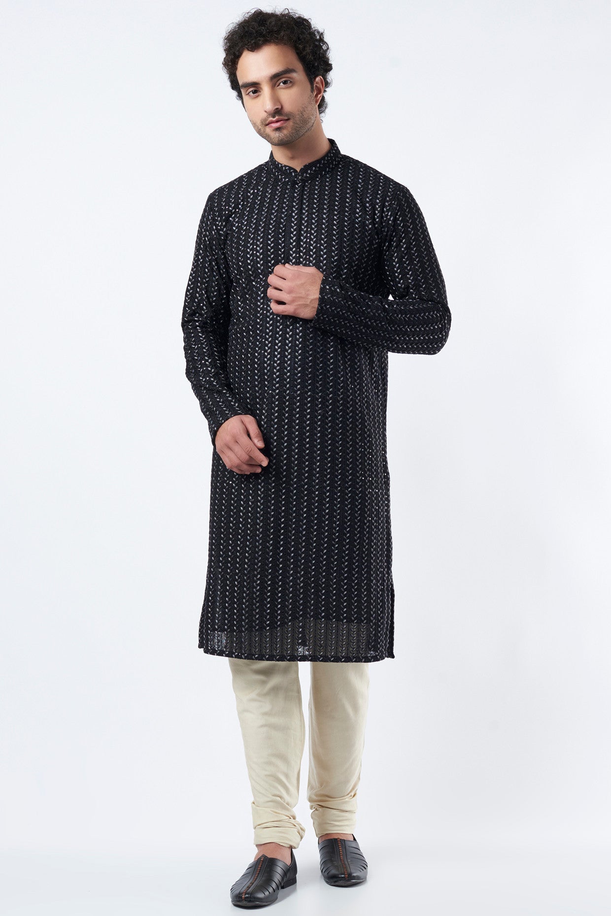 Black Embroidered Kurta - kasbahmen