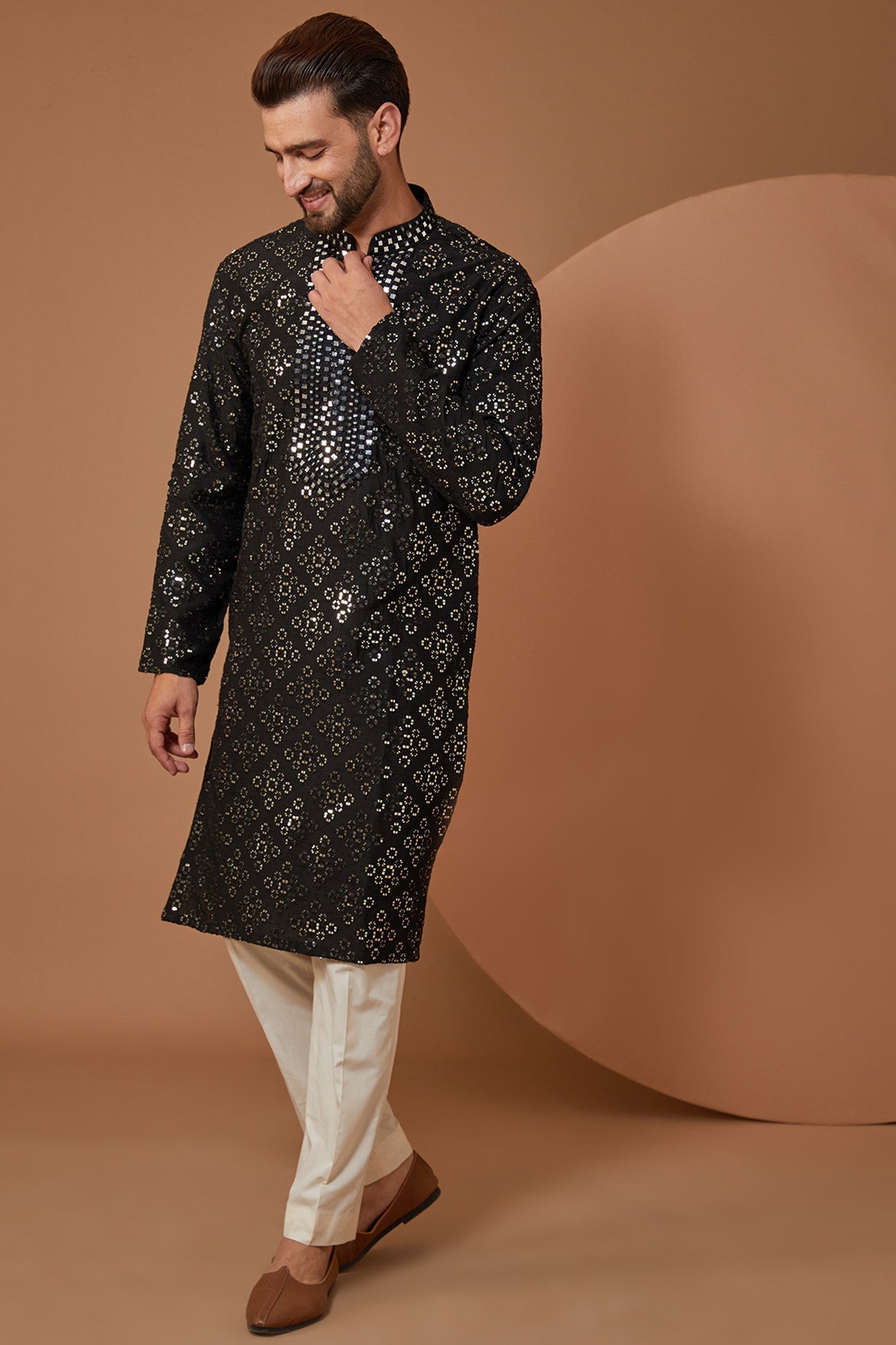 Signatute Handwork Kurta with mirrorwork - kasbahmen