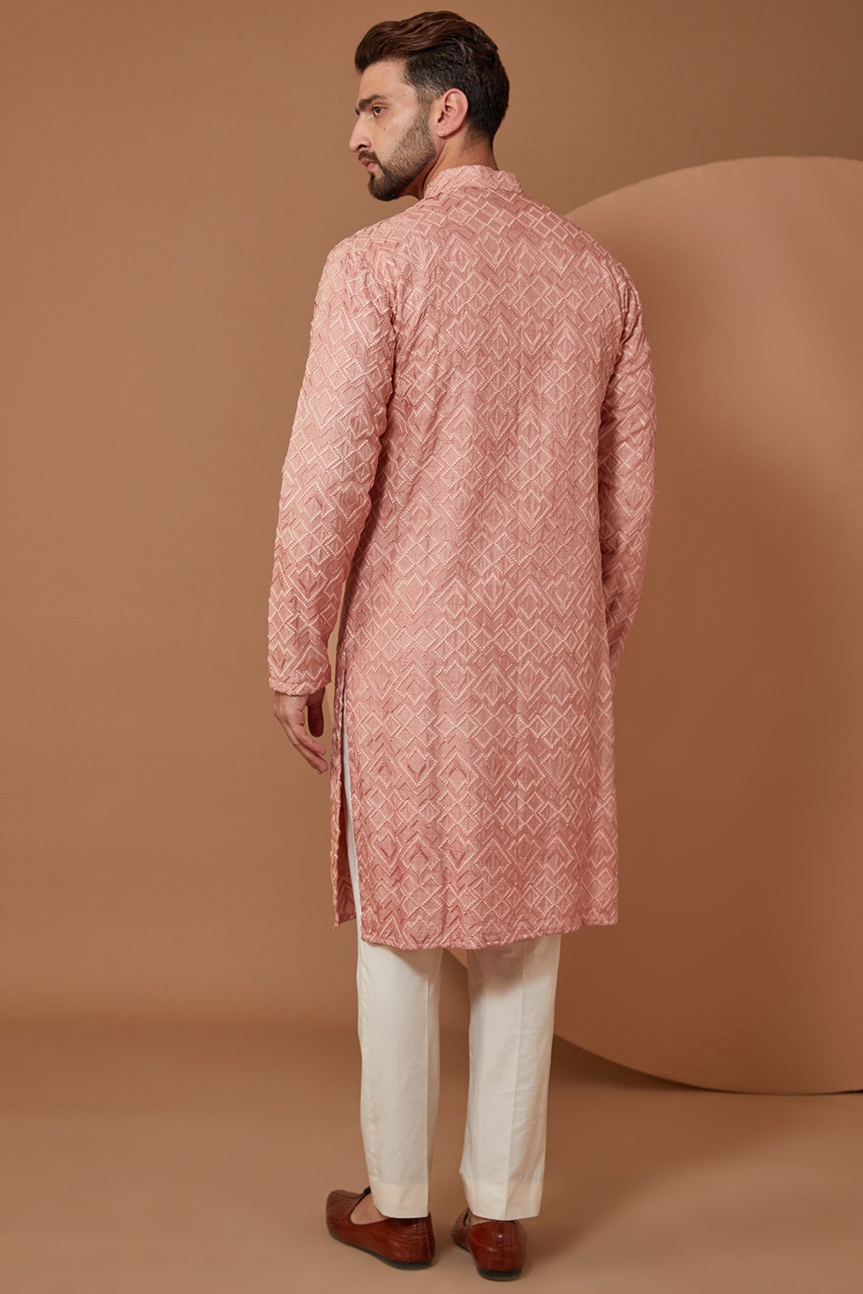 Rust Pink Geometrically Embroidered Kurta - kasbahmen