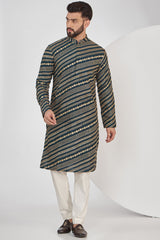 Blue Embroidered kurta with Zari-work - kasbahmen