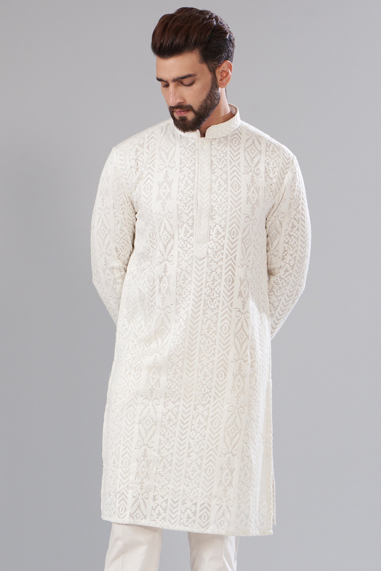 White threadwork chikankari kurta - kasbahmen