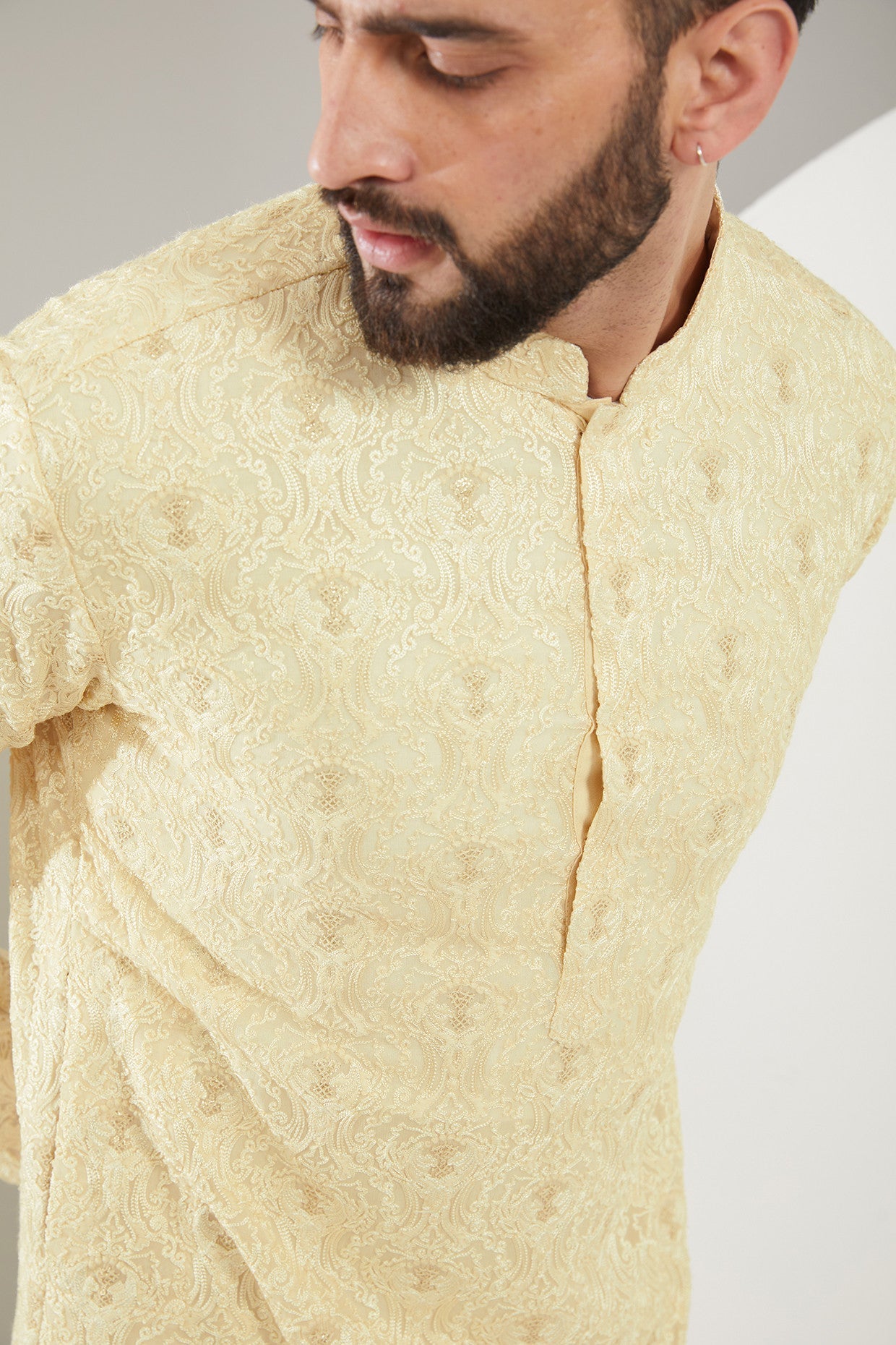 Beige Chikankari Kurta - kasbahmen