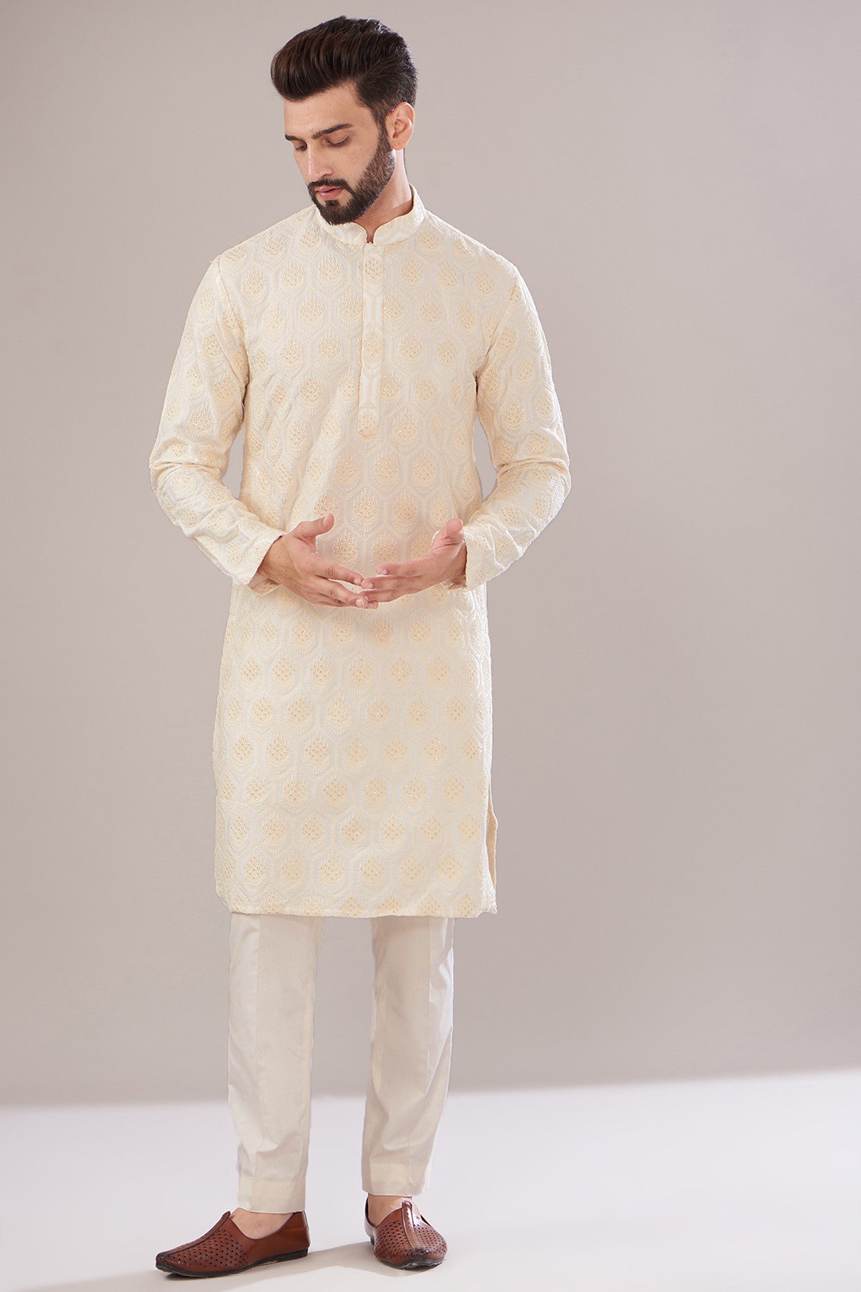 White Silk Embroidered Kurta - kasbahmen