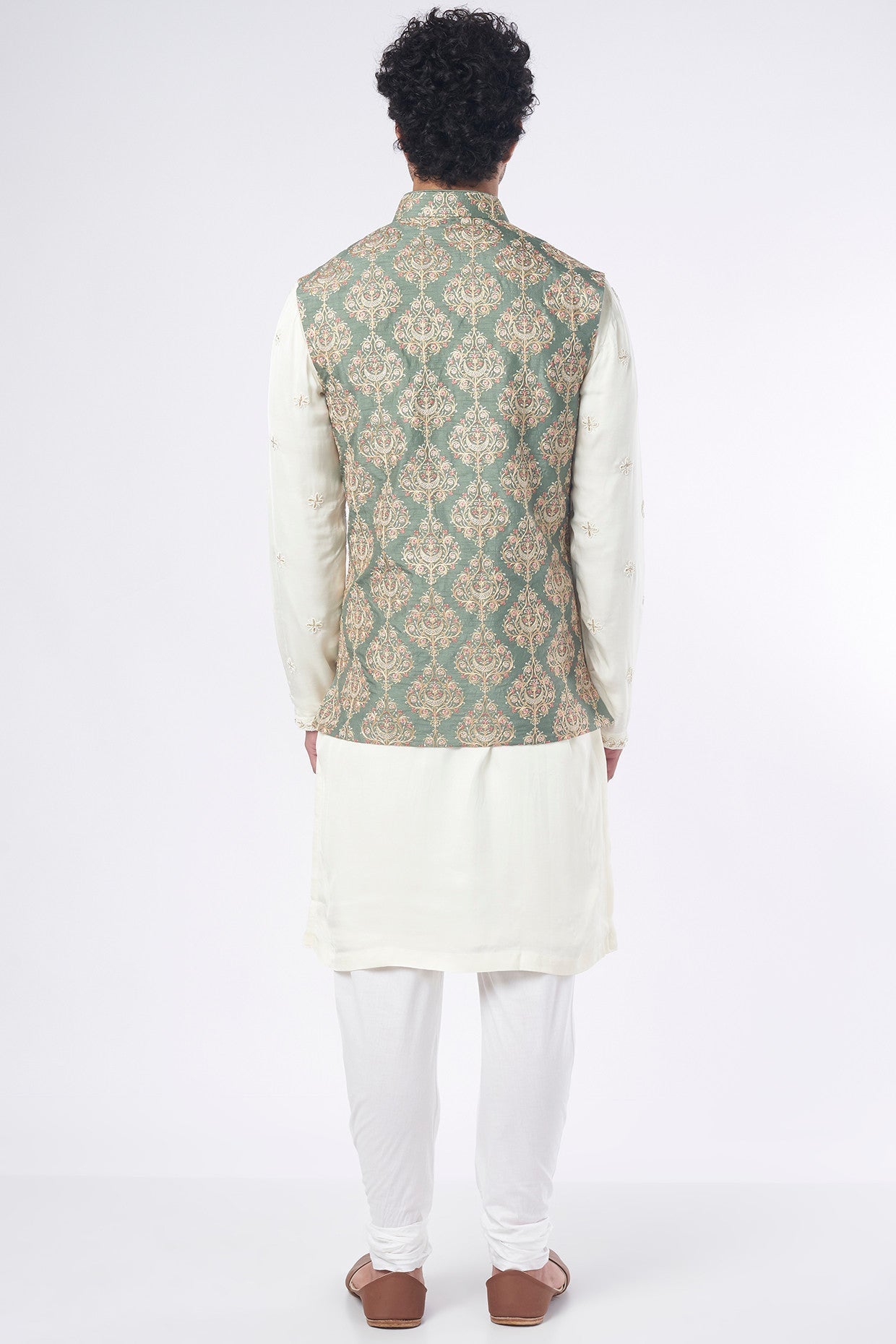 Mehndi Green Silk Embroidered Bundi Jacket - kasbahmen