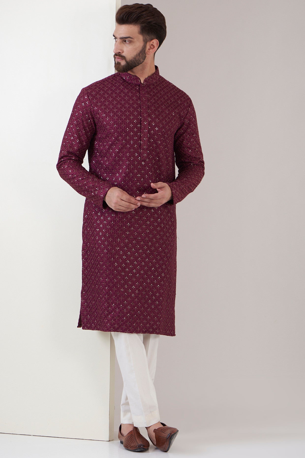 Deep maroon embroidered kurta - kasbahmen