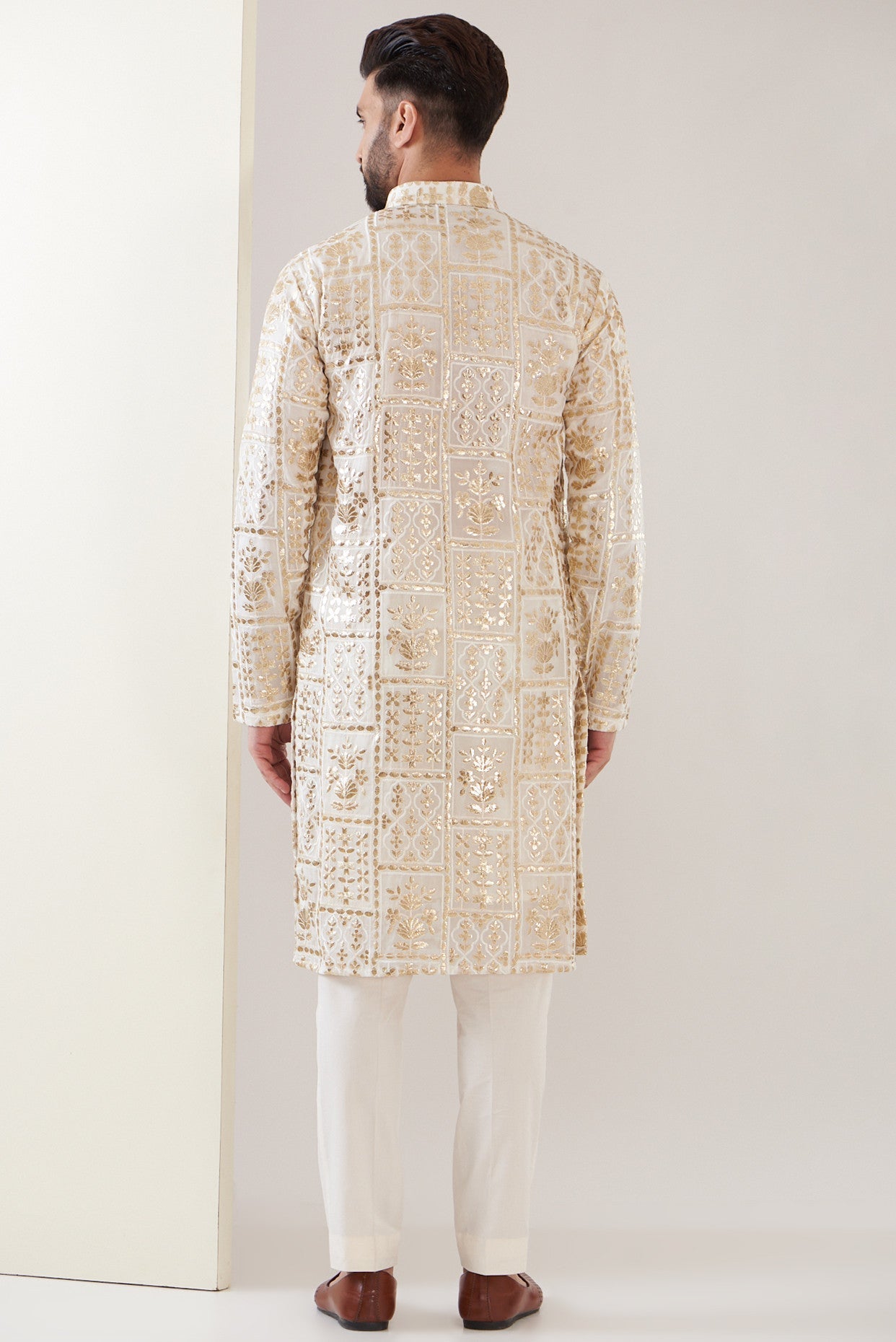 Off white embroidred kurta - kasbahmen