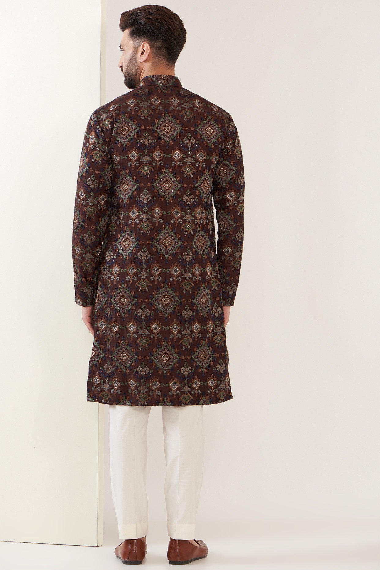 Brown embrodried kurta - kasbahmen