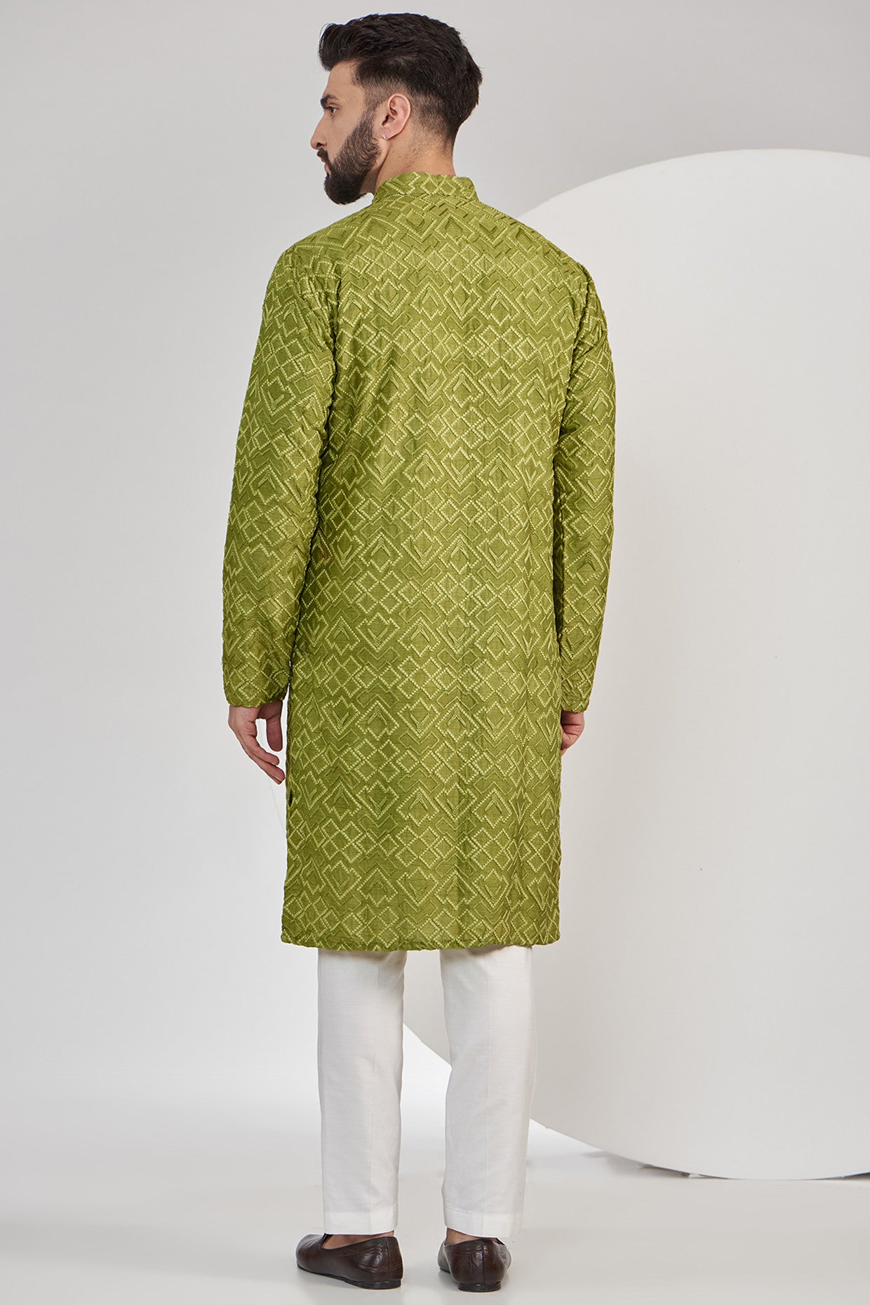 Parrot Green Geometricaly Embroidered Chikankari Kurta - kasbahmen