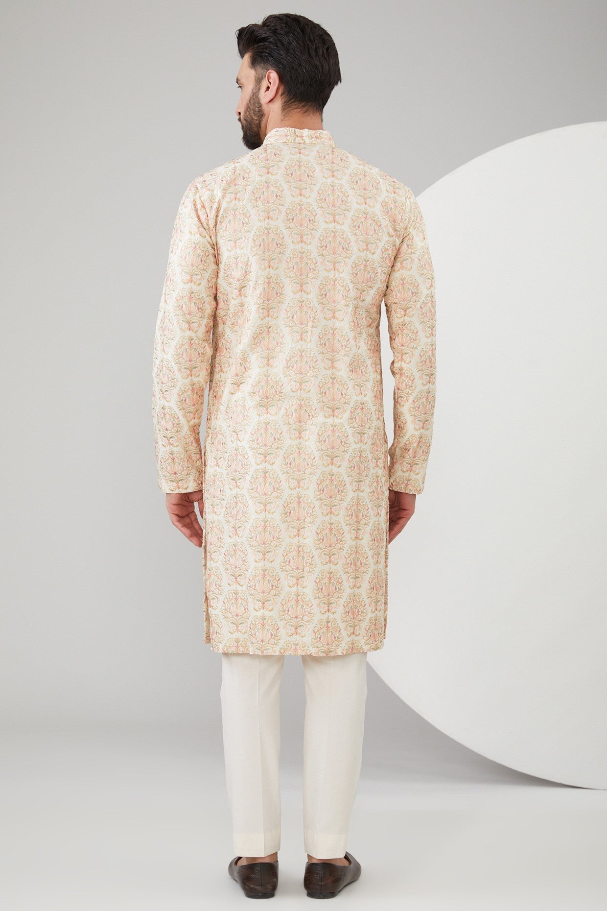 Beige Slub Silk Thread Embroidered Chikankari Kurta - kasbahmen