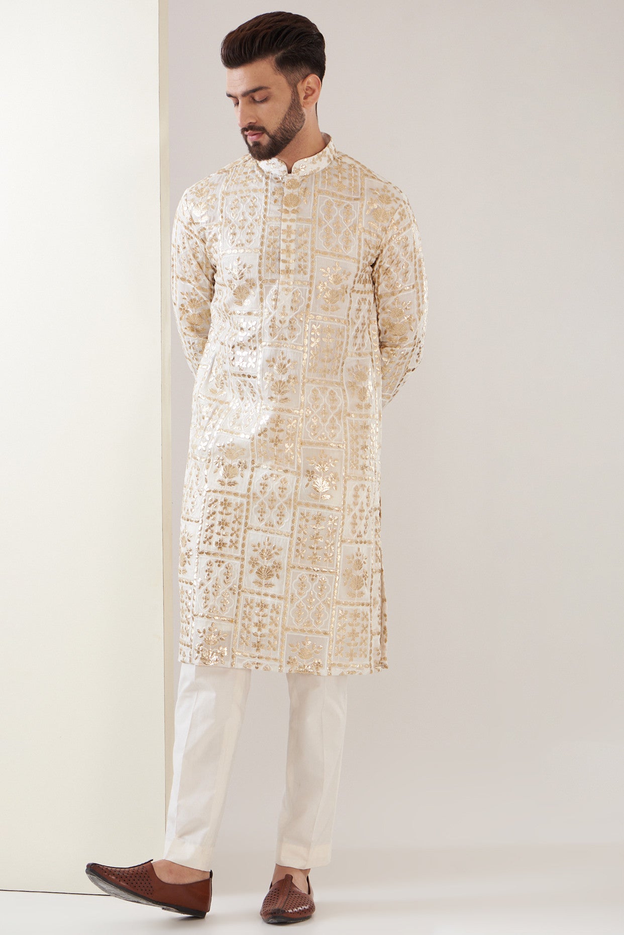 Off white embroidred kurta - kasbahmen