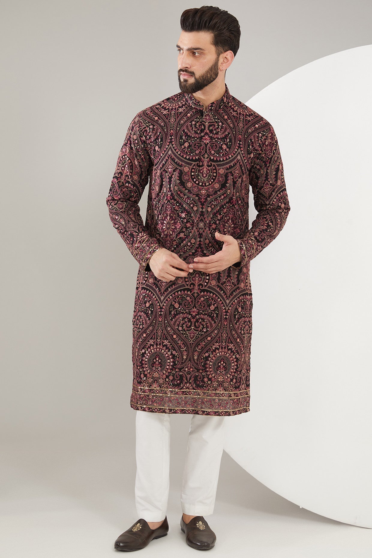 Black Kashmiri Embroidered Kurta - kasbahmen