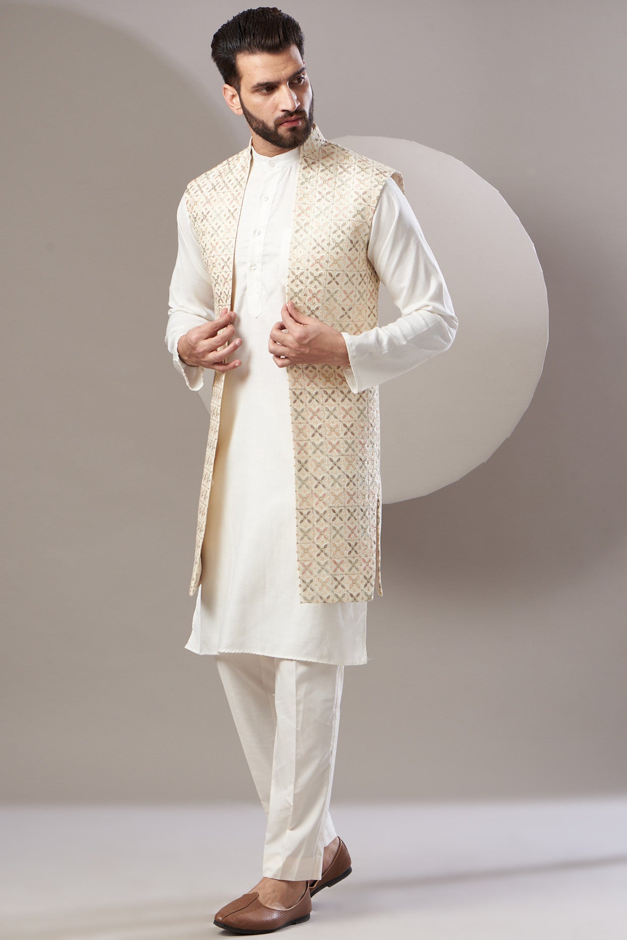 Formal Multi Embroidered open jacket - kasbahmen