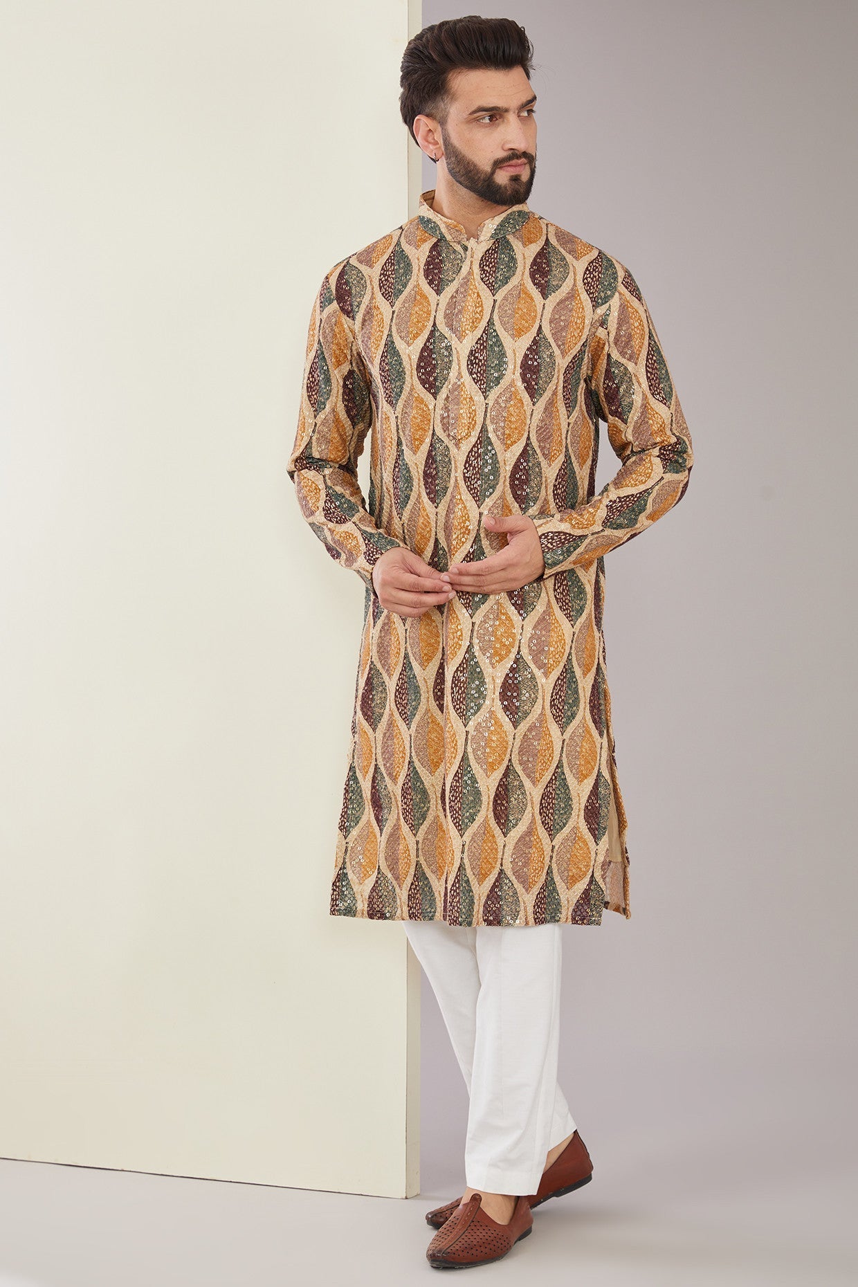 Floral Embroidered Kurta on Print - kasbahmen