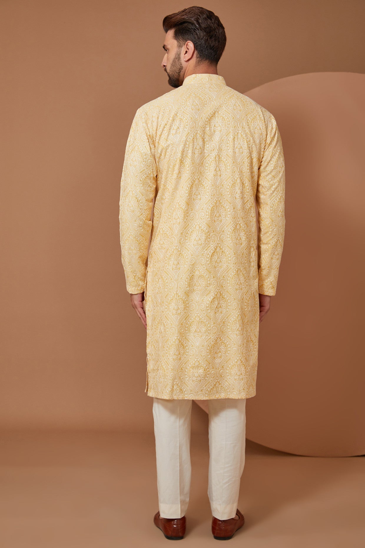 Intricately Embroidered Kurta in a rich and subte hue of Yellow with White Threa - kasbahmen