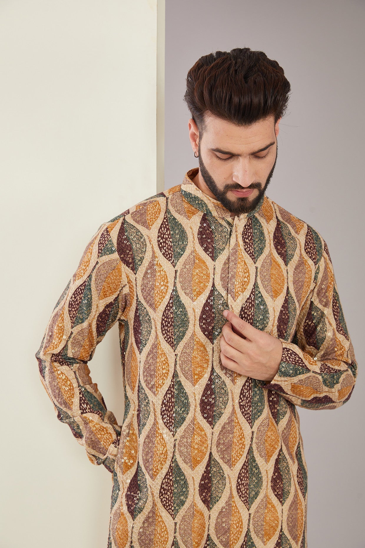 Floral Embroidered Kurta on Print - kasbahmen