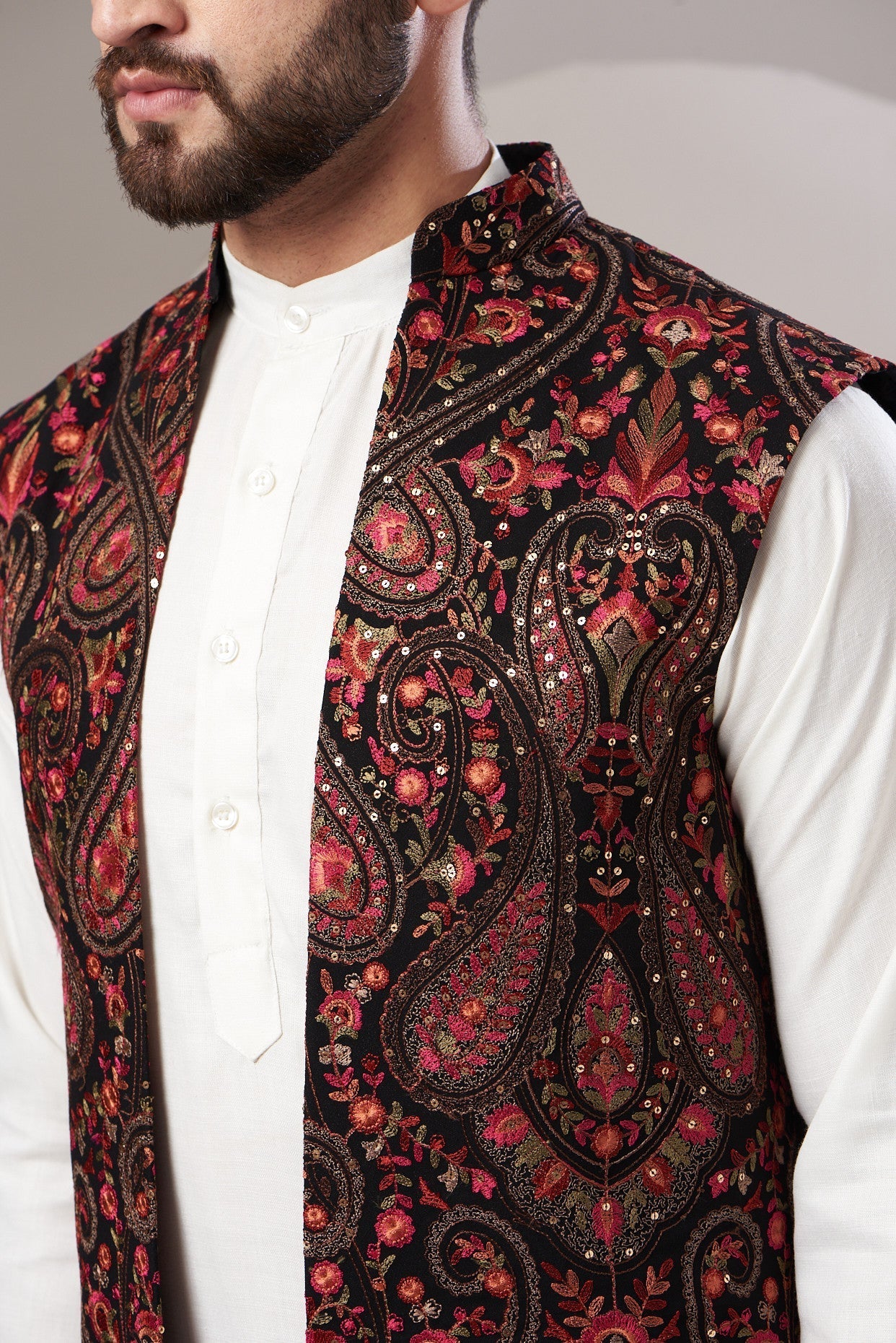 Formal jamawar embrodried long open jacket - kasbahmen