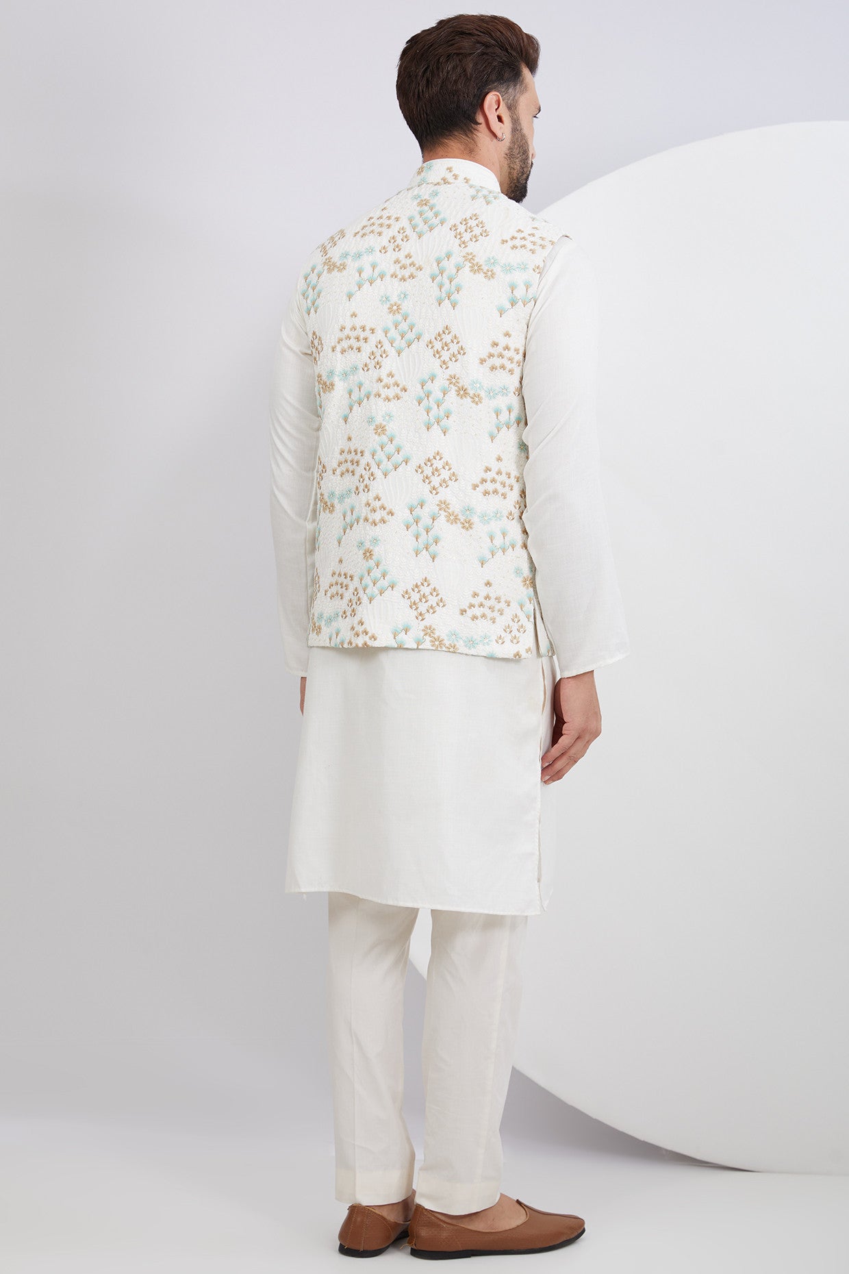 Floral Embroidered Nehru Jacket - kasbahmen