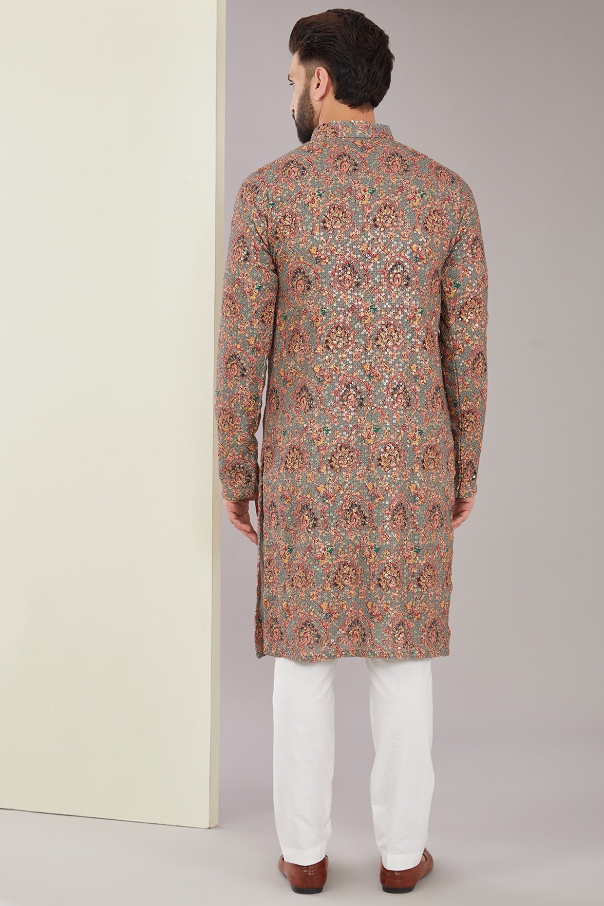 Floral Embroidered Kurta on Print - kasbahmen