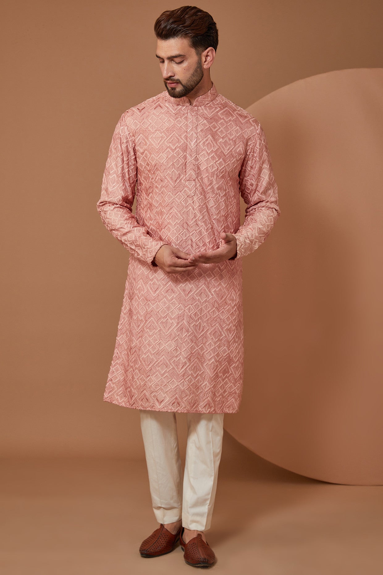 Rust Pink Geometrically Embroidered Kurta - kasbahmen