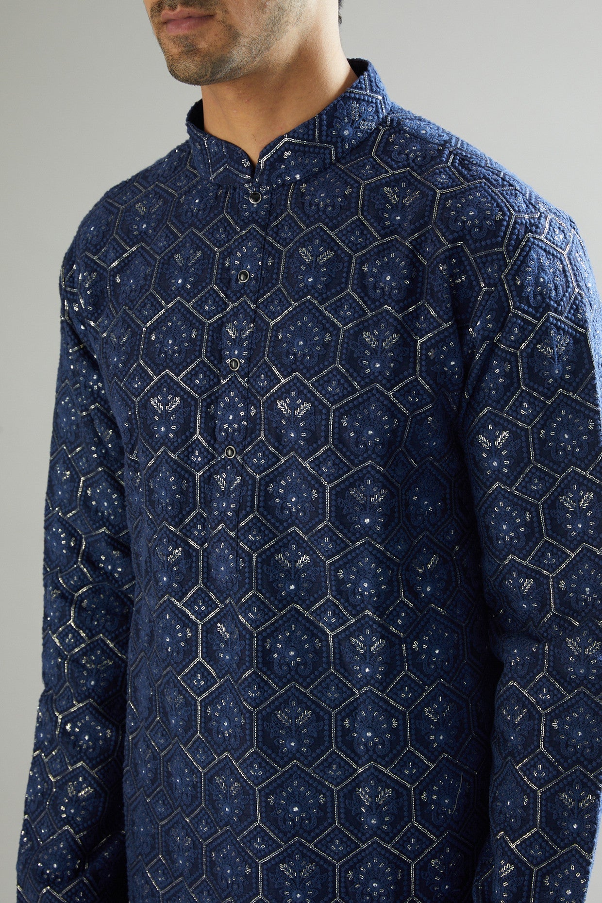 Navy Blue Embroidered Kurta - kasbahmen