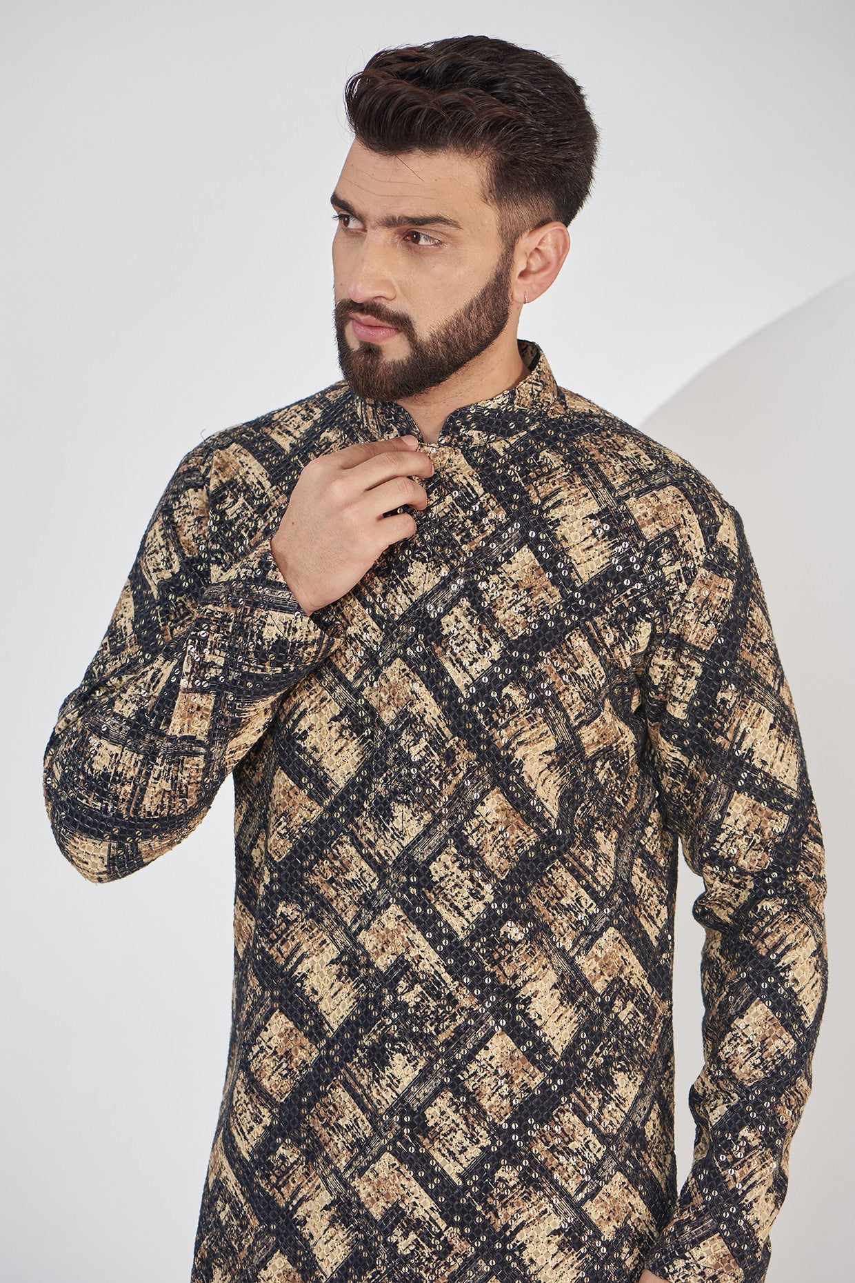 Black and Gold Embroidered Kurta on Print - kasbahmen