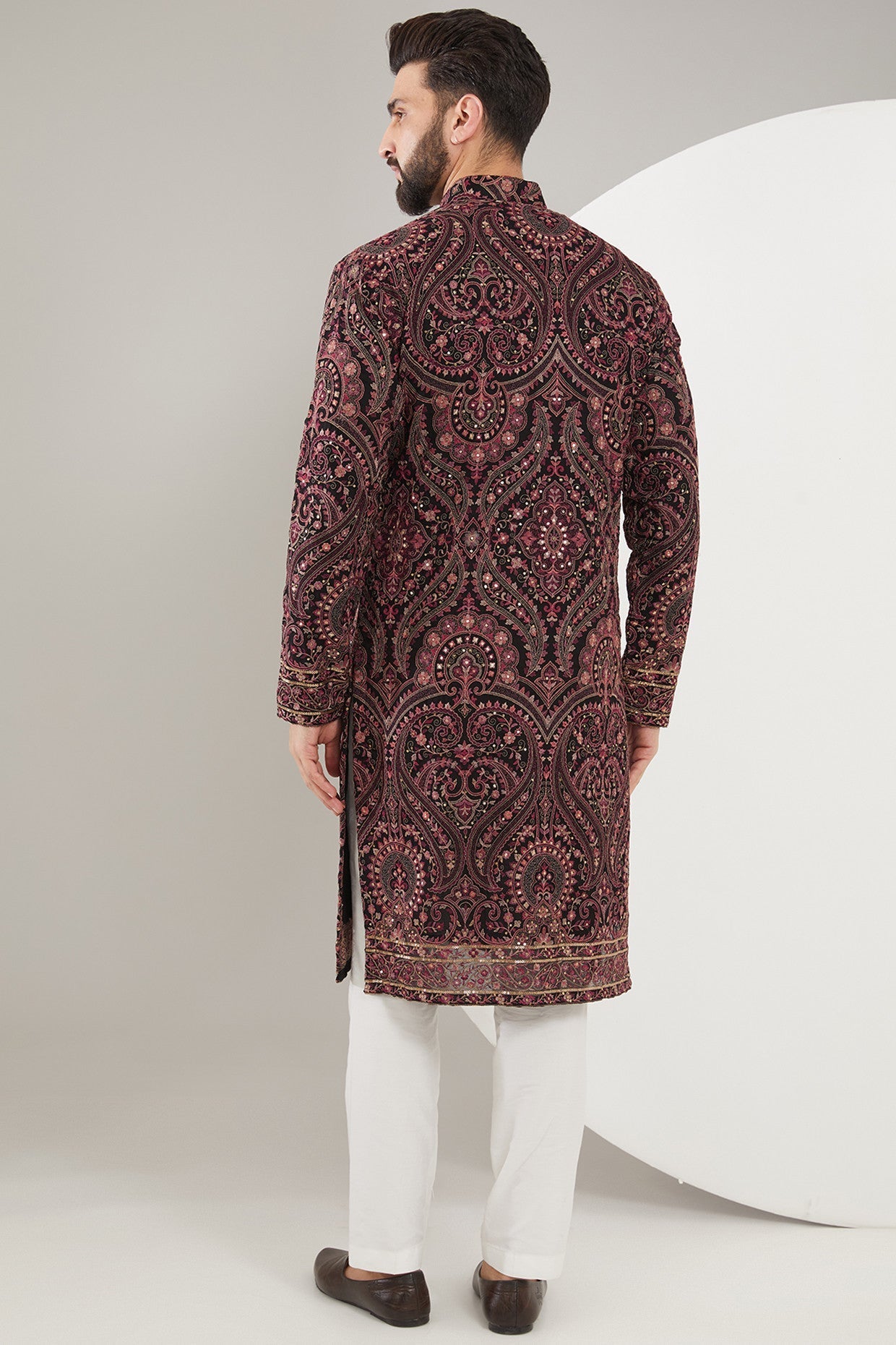 Black Kashmiri Embroidered Kurta - kasbahmen