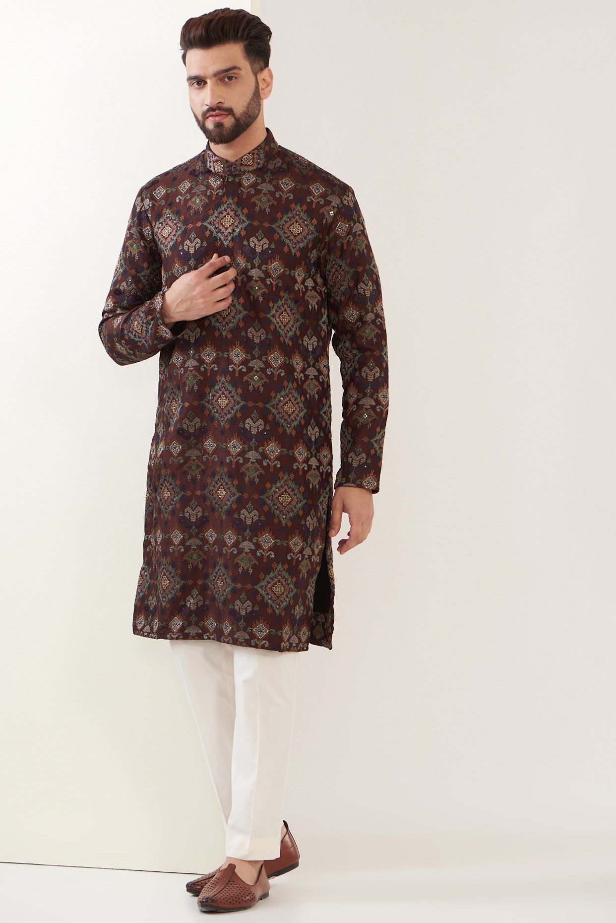 Brown embrodried kurta - kasbahmen