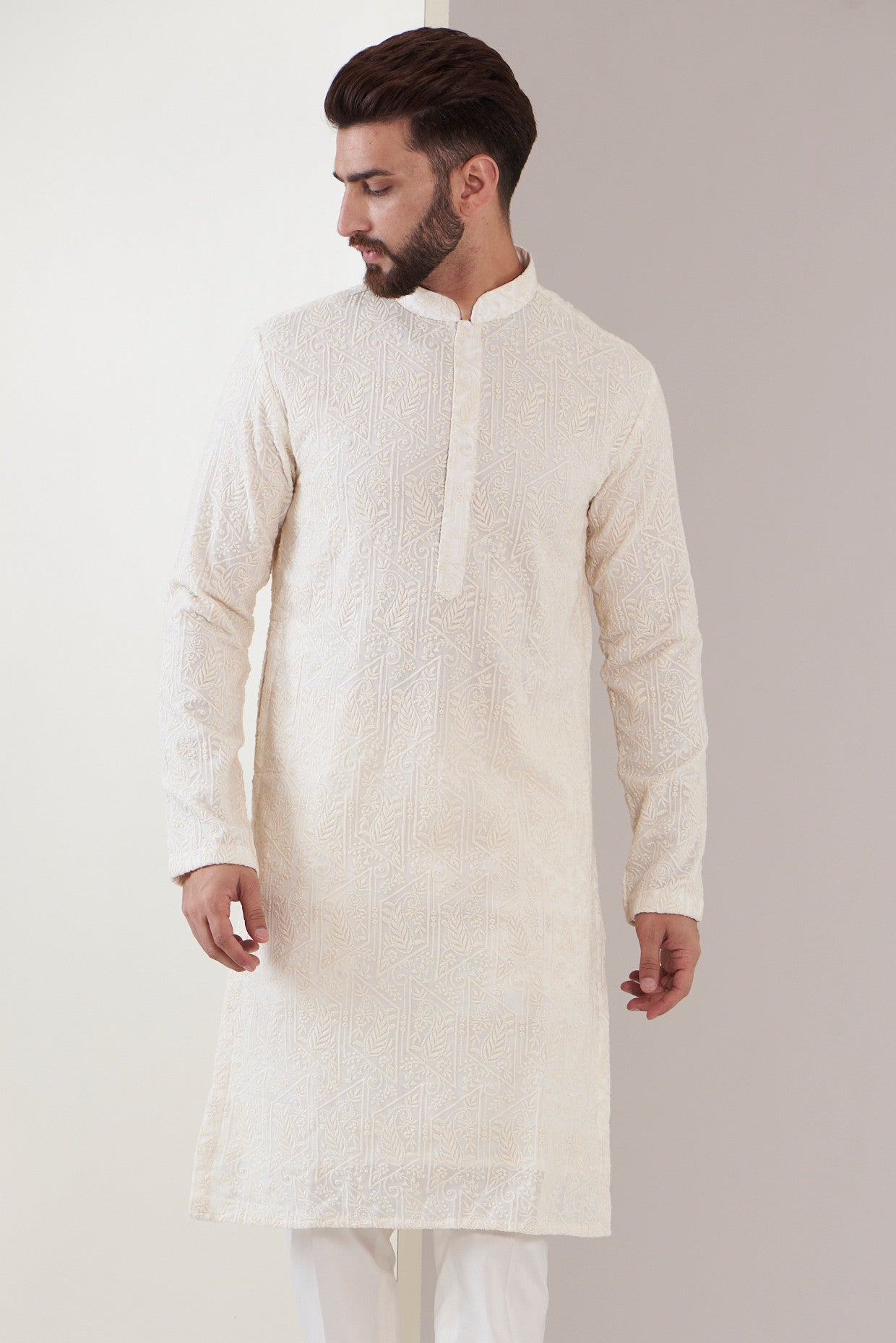 White Chikankari kurta - kasbahmen