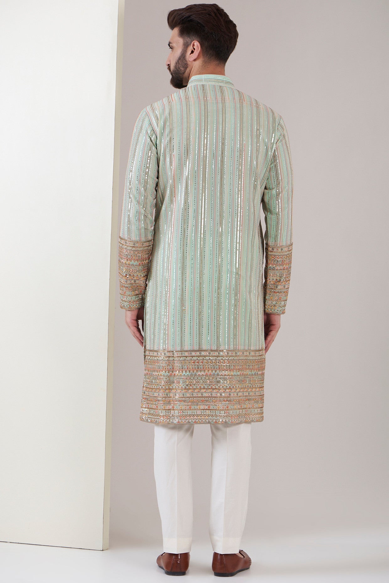 Blue embroidered kurta - kasbahmen