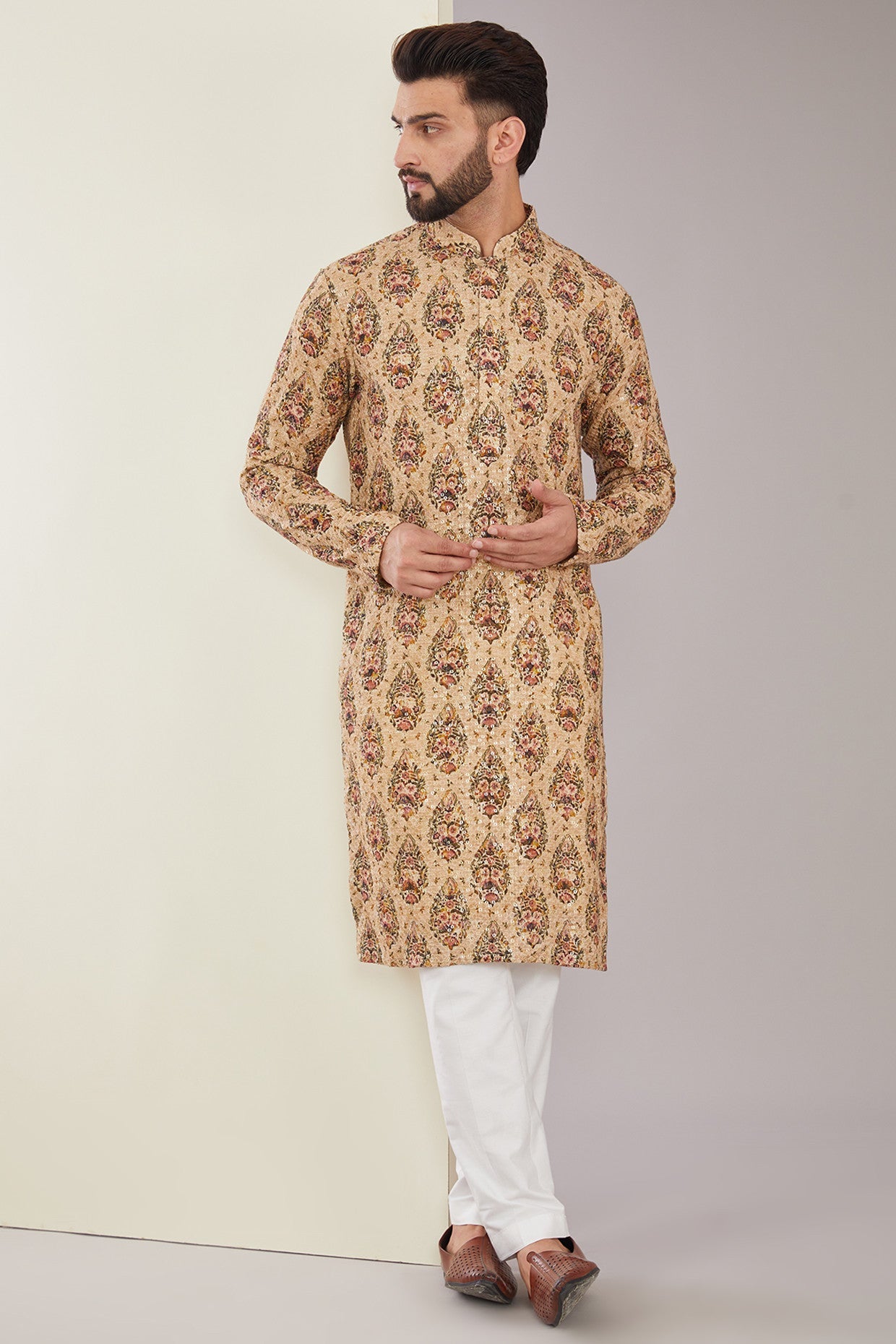 Floral Embroidered Kurta on Print - kasbahmen