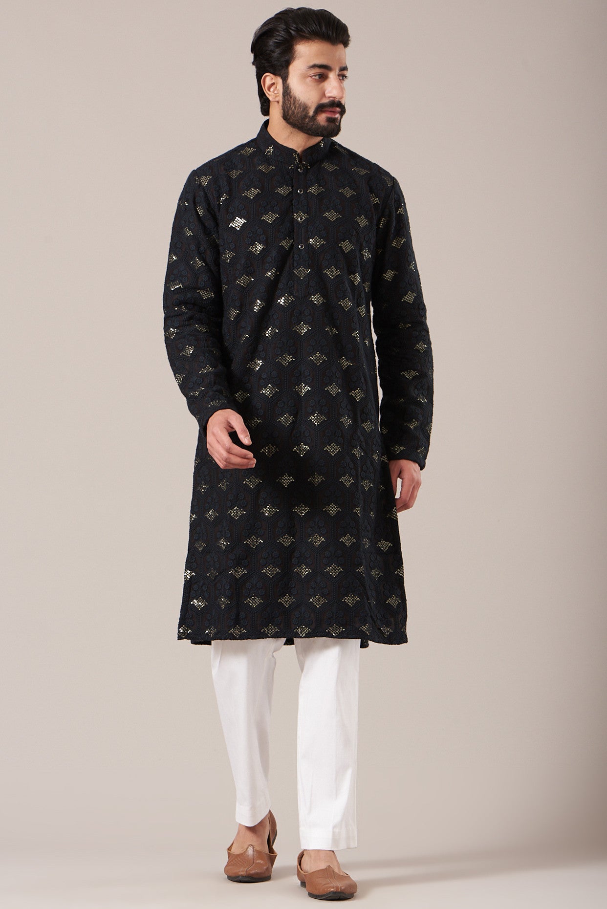 Black Embroidered Kurta - kasbahmen