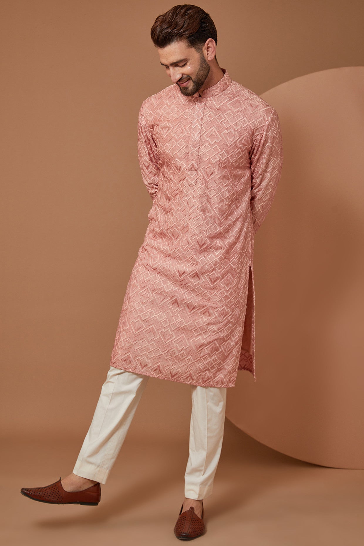 Rust Pink Geometrically Embroidered Kurta - kasbahmen