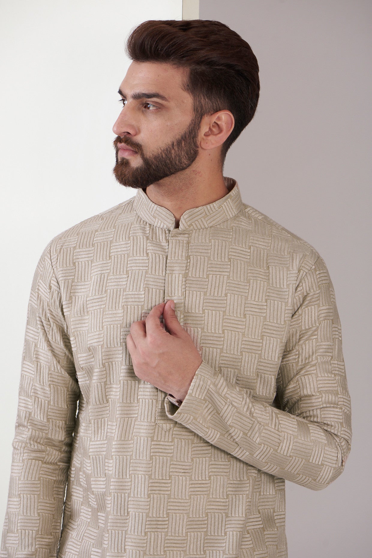 Beige chikankari kurta - kasbahmen