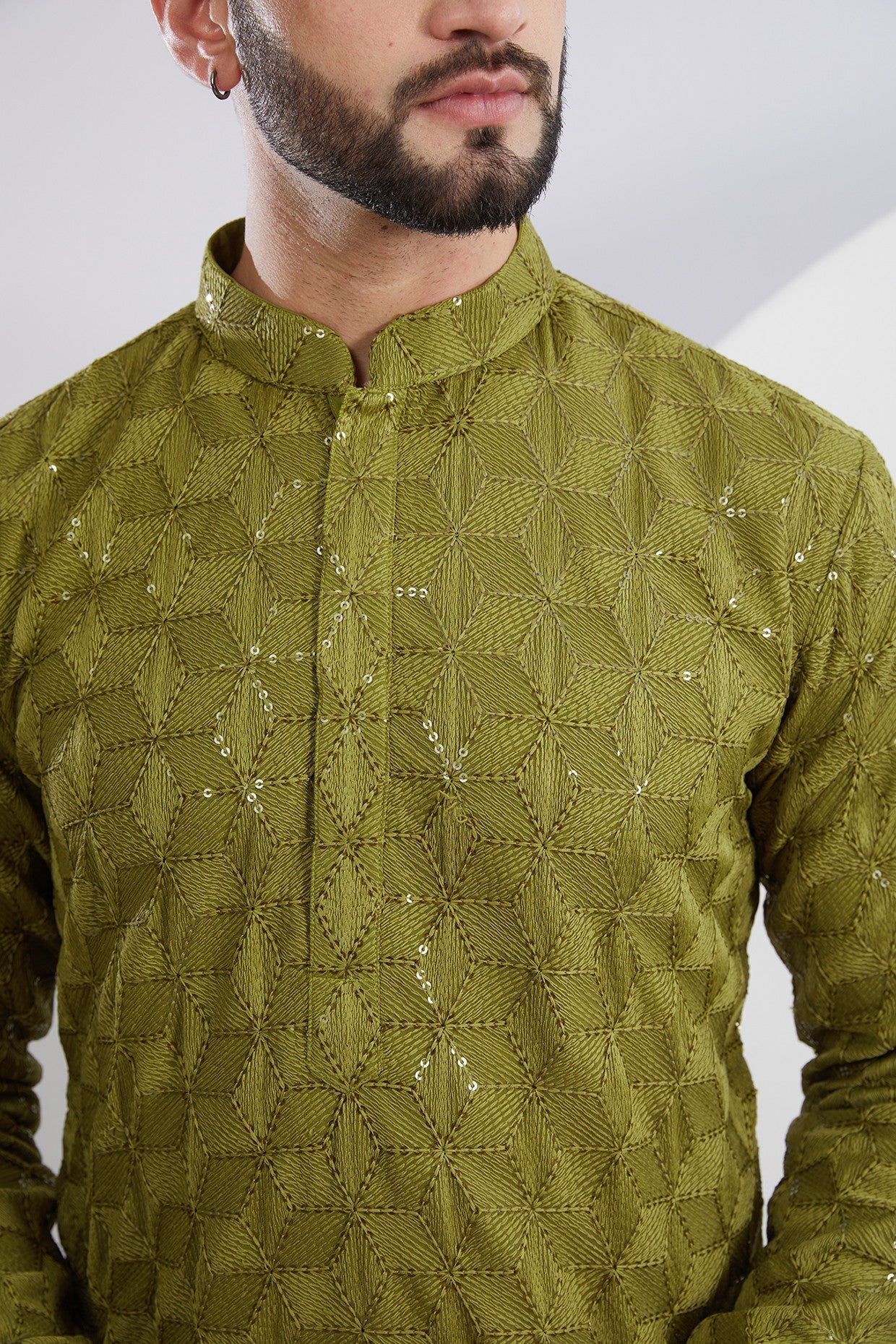 Mehndi Green Geometrically Embroidered Kurta - kasbahmen