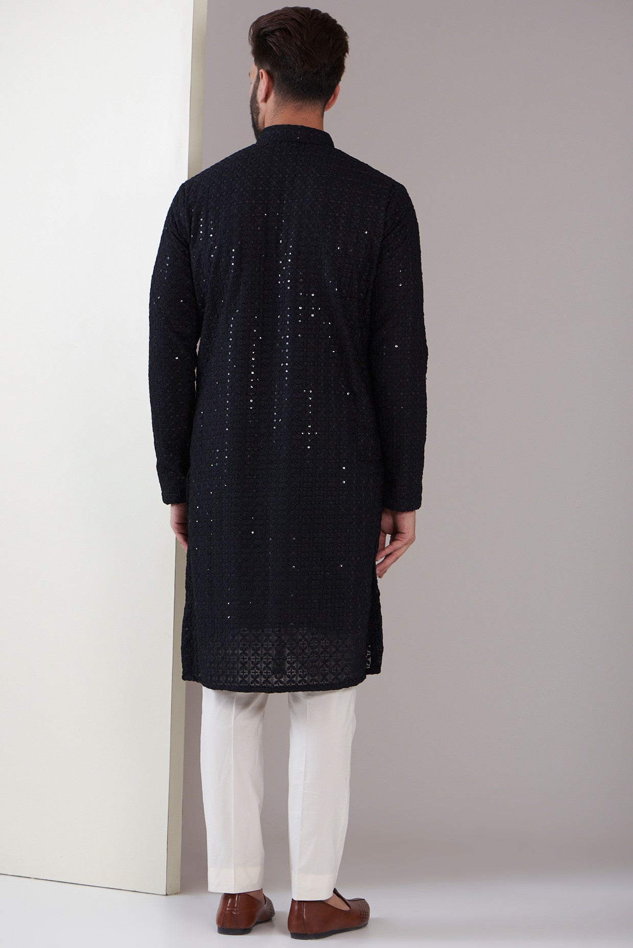 Black chikankari kurta - kasbahmen